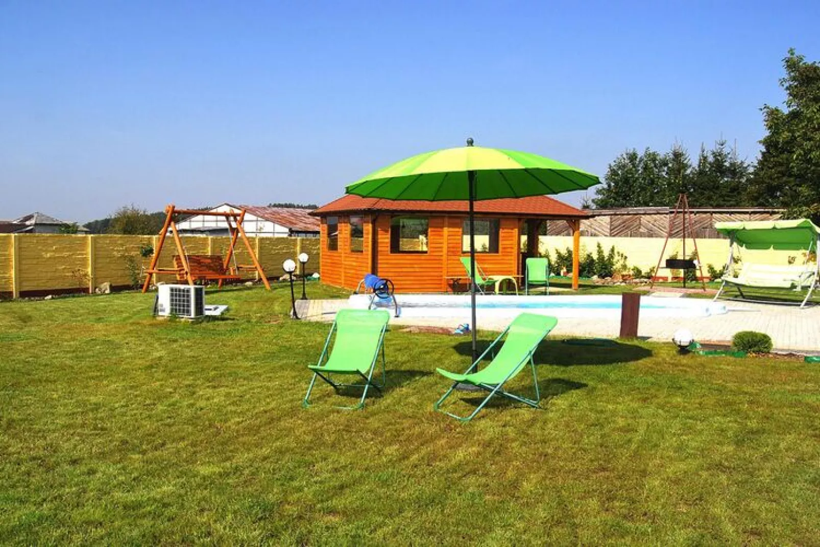 Dom wakacyjny z basenem dla 16 osób Sieciemin-Gärten Sommer