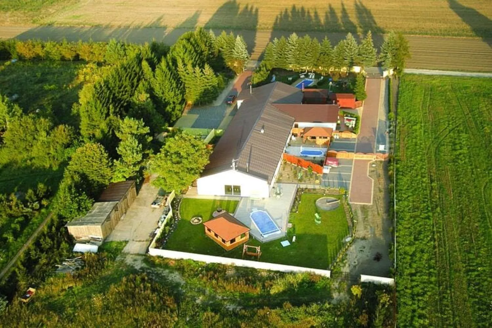 Dom wakacyjny z basenem dla 16 osób Sieciemin-Gärten Sommer