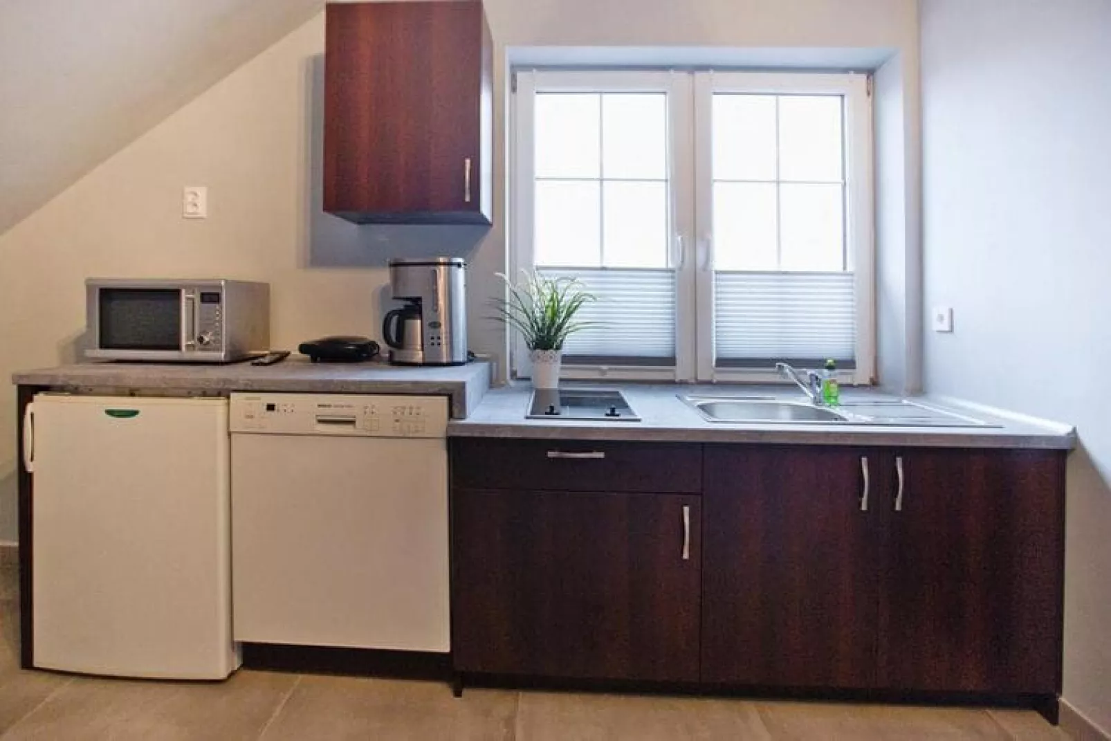 Apartament na piętrze 150 m2 Gąski-Kitchen