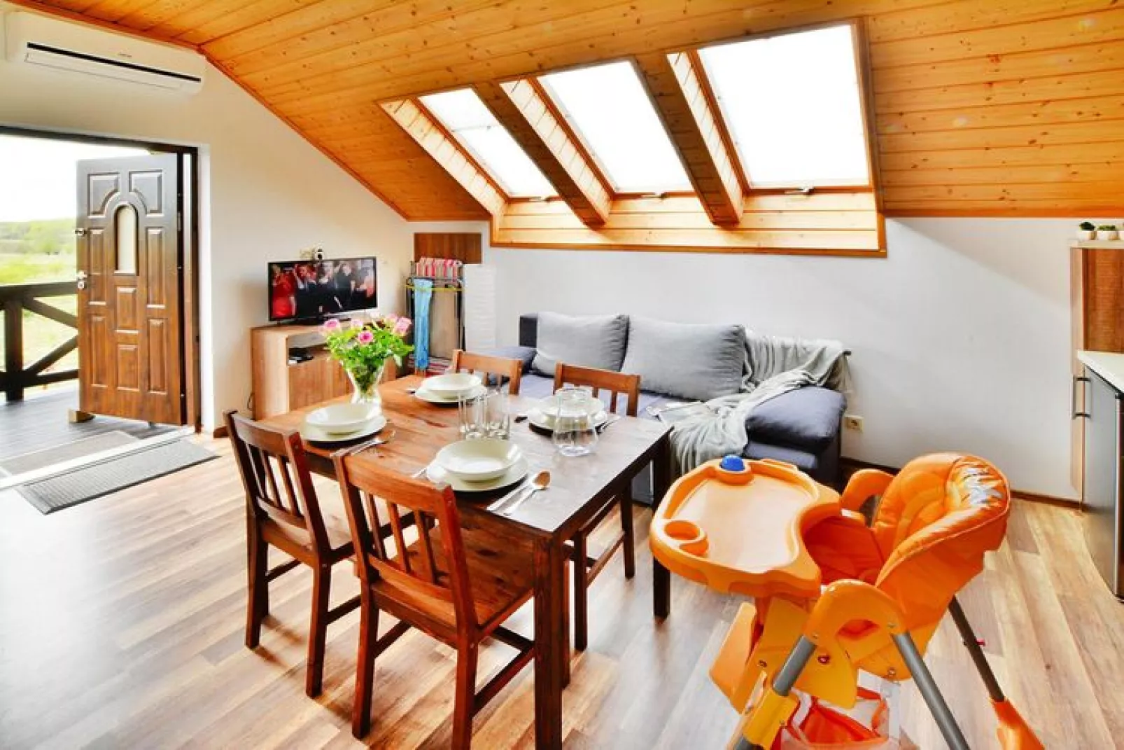 Apartmenty wakacyjne Sianożęty-Dining room