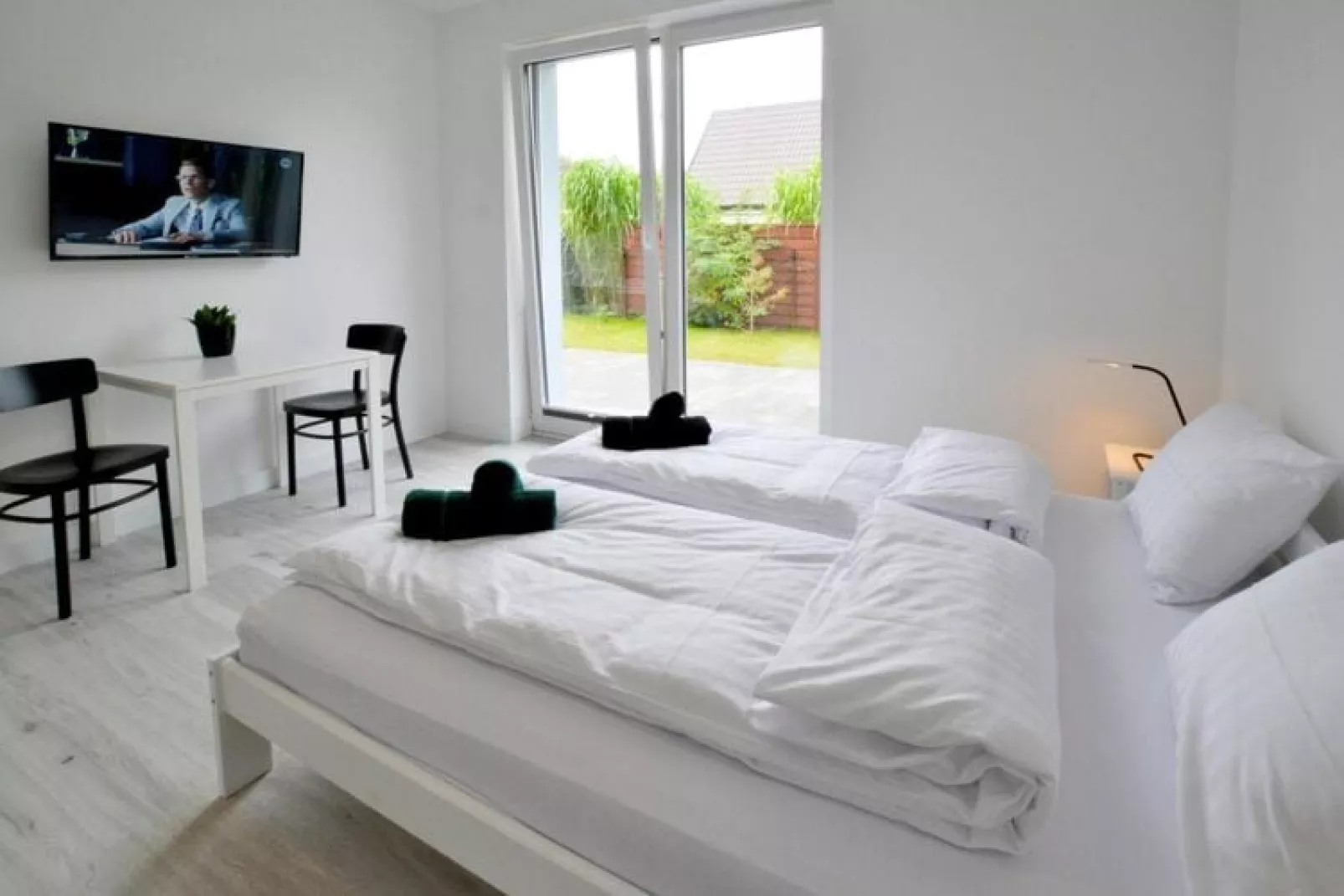 Dom wakacyjny w Mielenku dla 10 osób-Bedroom