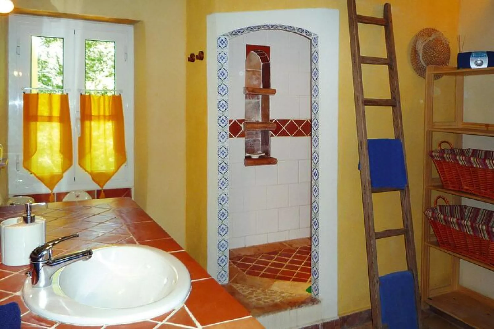 Doppelhaushälfte in Noves-Bathroom