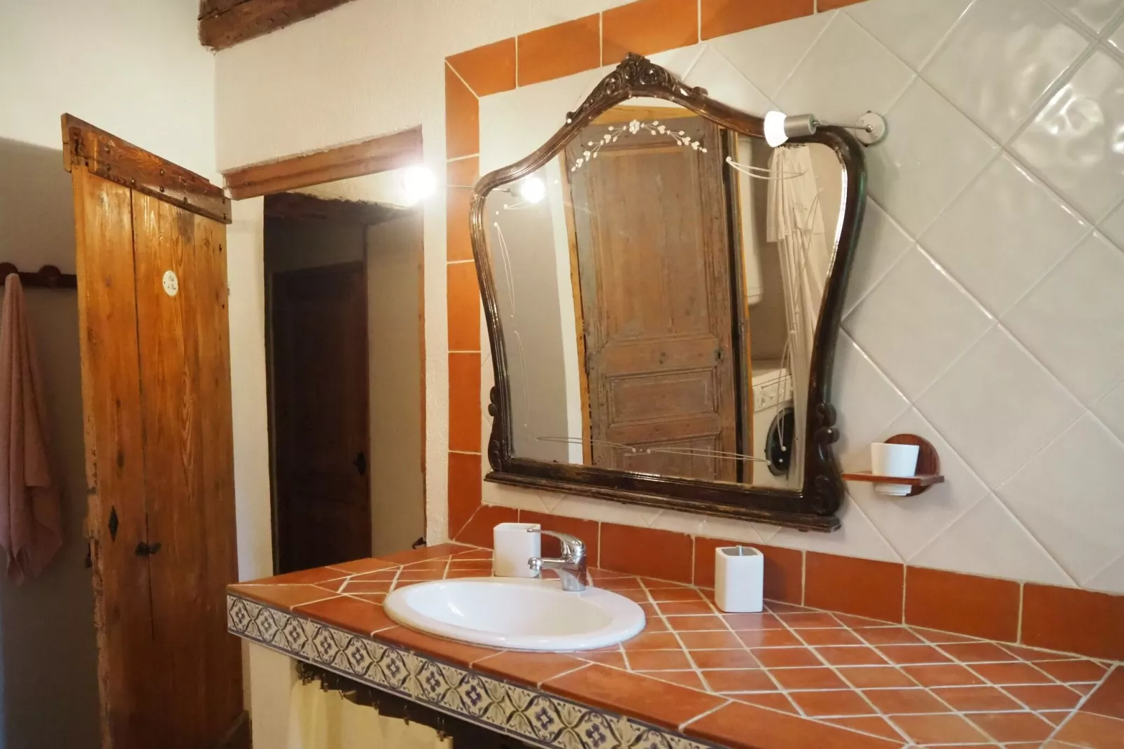 Doppelhaushälfte in Noves-Bathroom