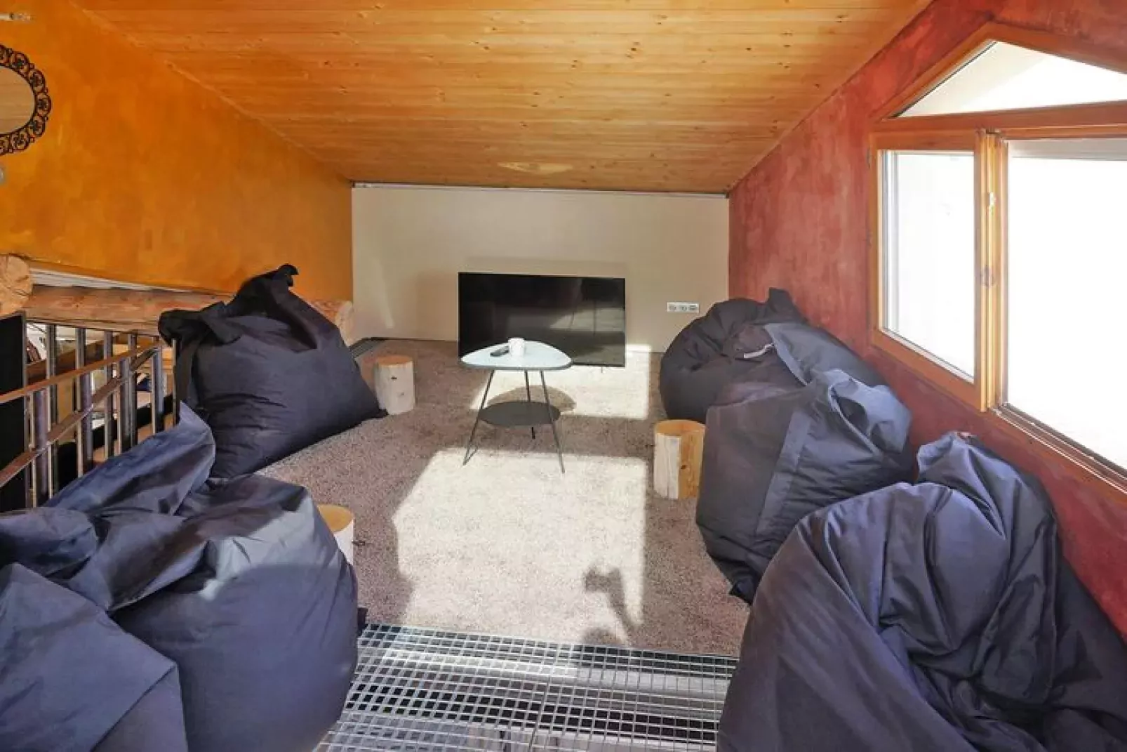 Ferienhaus in Sainte-Croix-du-Verdon-Living room