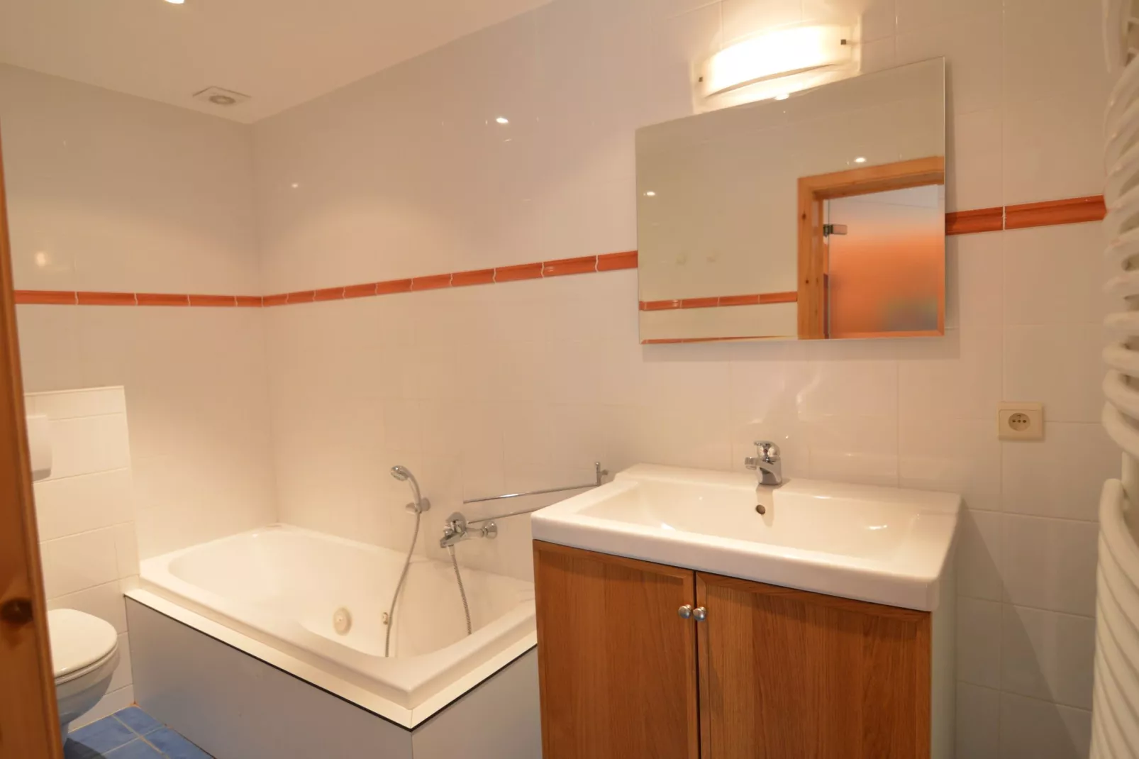Le Jeu de L'Oie-Bathroom