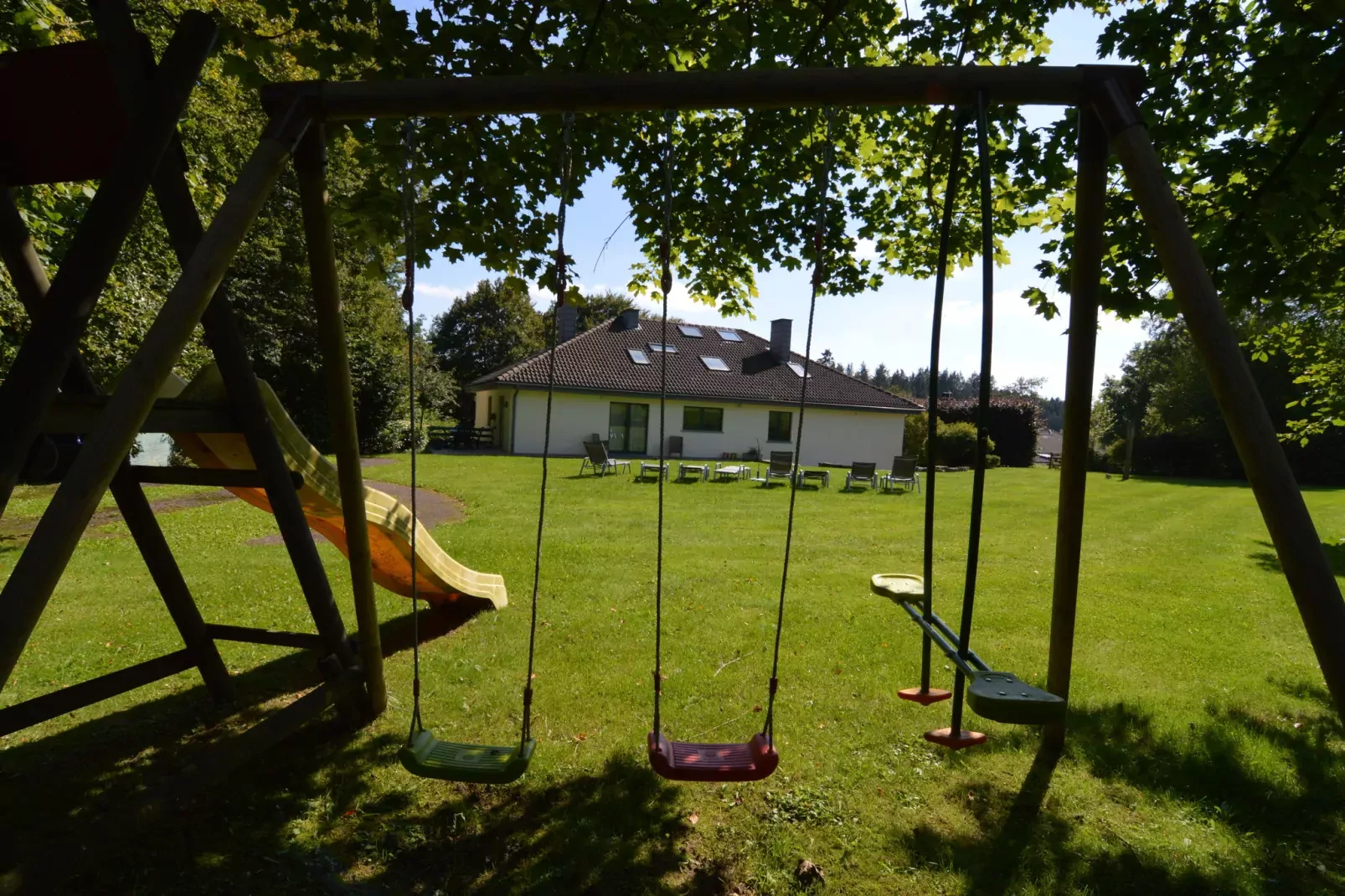 Le Jeu de L'Oie-Gardens summer