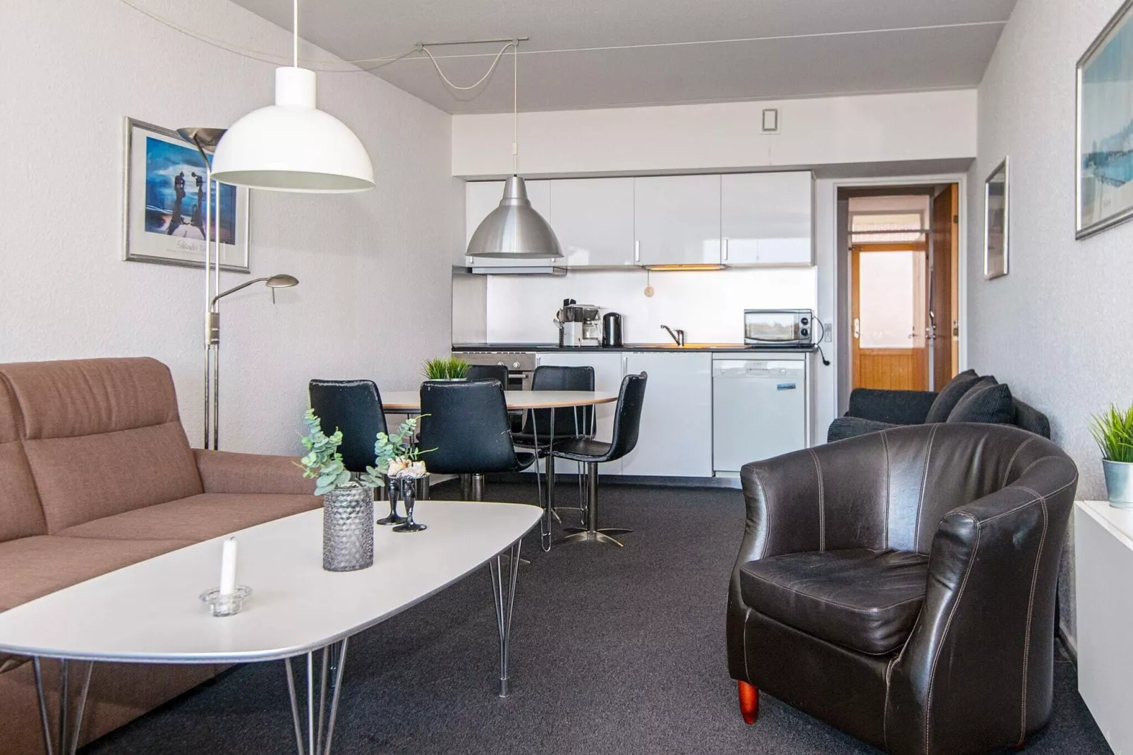 2 room w/seaview-Indoor