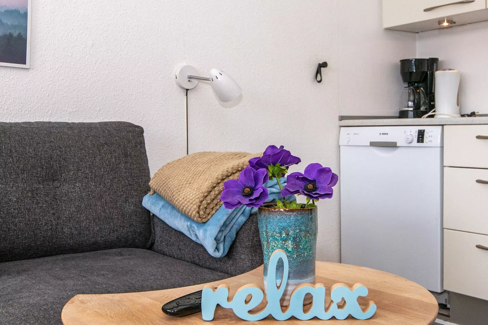 2 room w/seaview-Indoor