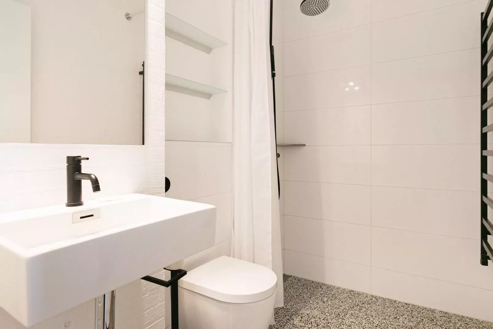 2 room w/seaview,renovated-Indoor