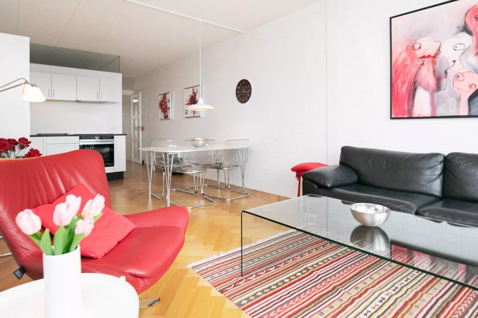 2 room w/seaview,renovated-Indoor