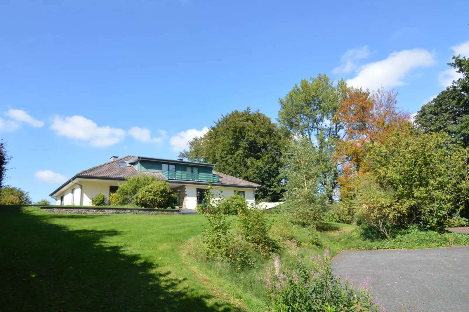 Le Jeu de L'Oie-Exterior summer