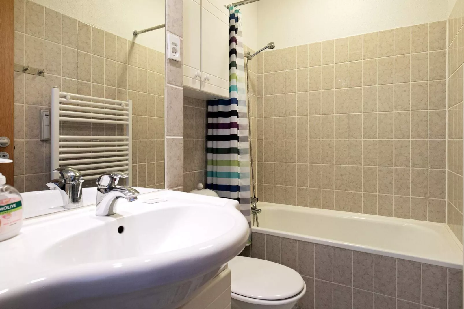 2 room less good location-Indoor