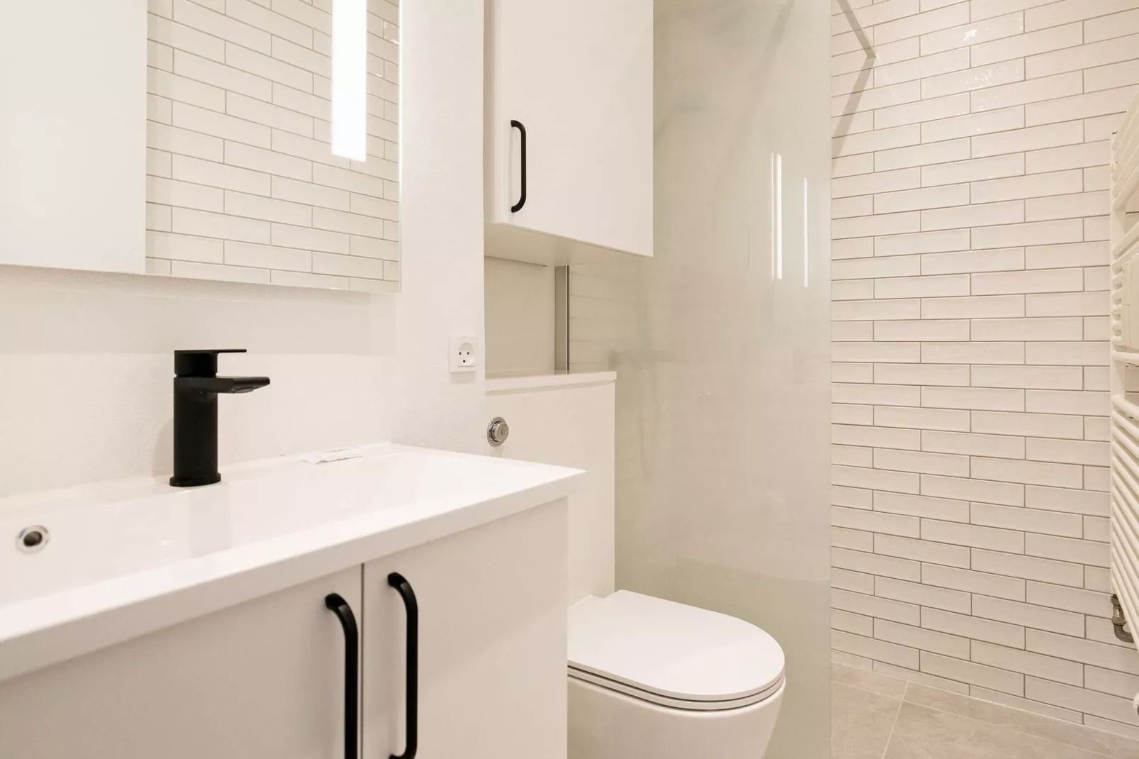 2½ room renovated,partially seaview-Indoor