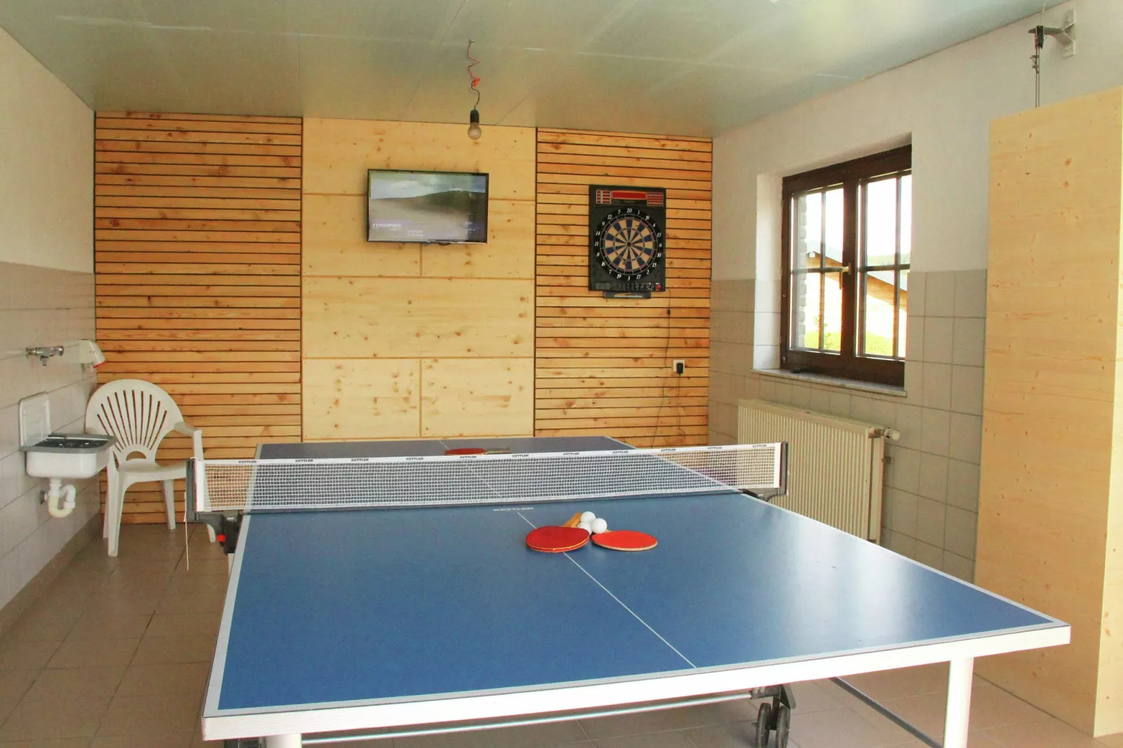Villa East Canton-Recreation room