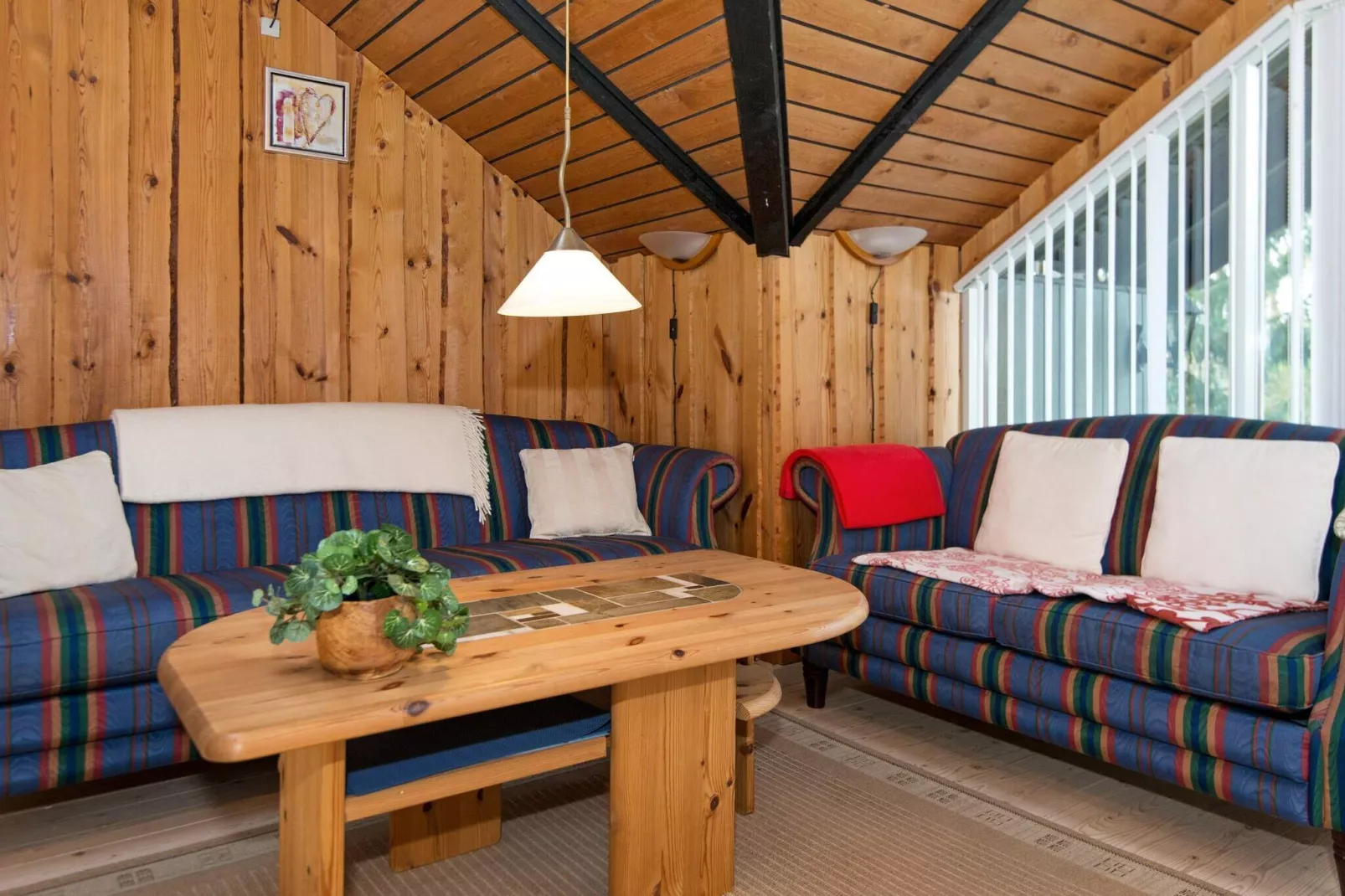 6 person holiday home in Fårvang-Indoor