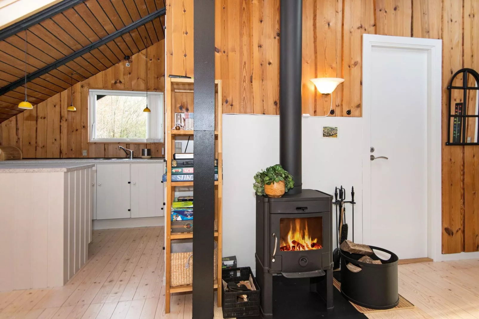 6 person holiday home in Fårvang-Indoor