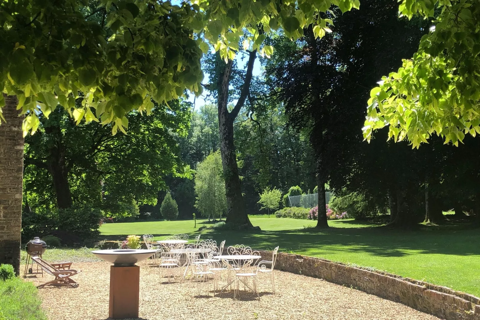 Nuts Castle-Gardens summer