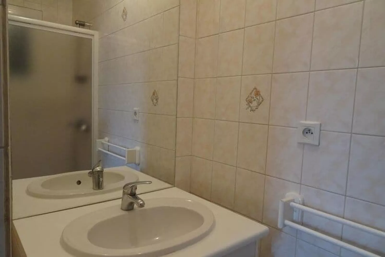 Holiday home Le Tour-du-Parc-Bathroom