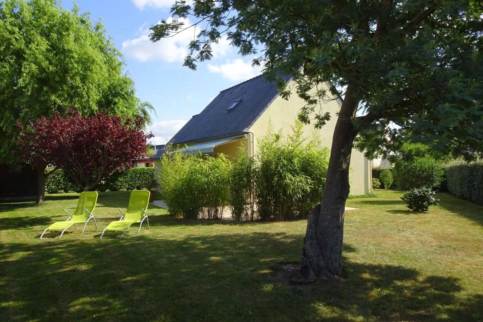 Holiday home Le Tour-du-Parc-Gardens summer