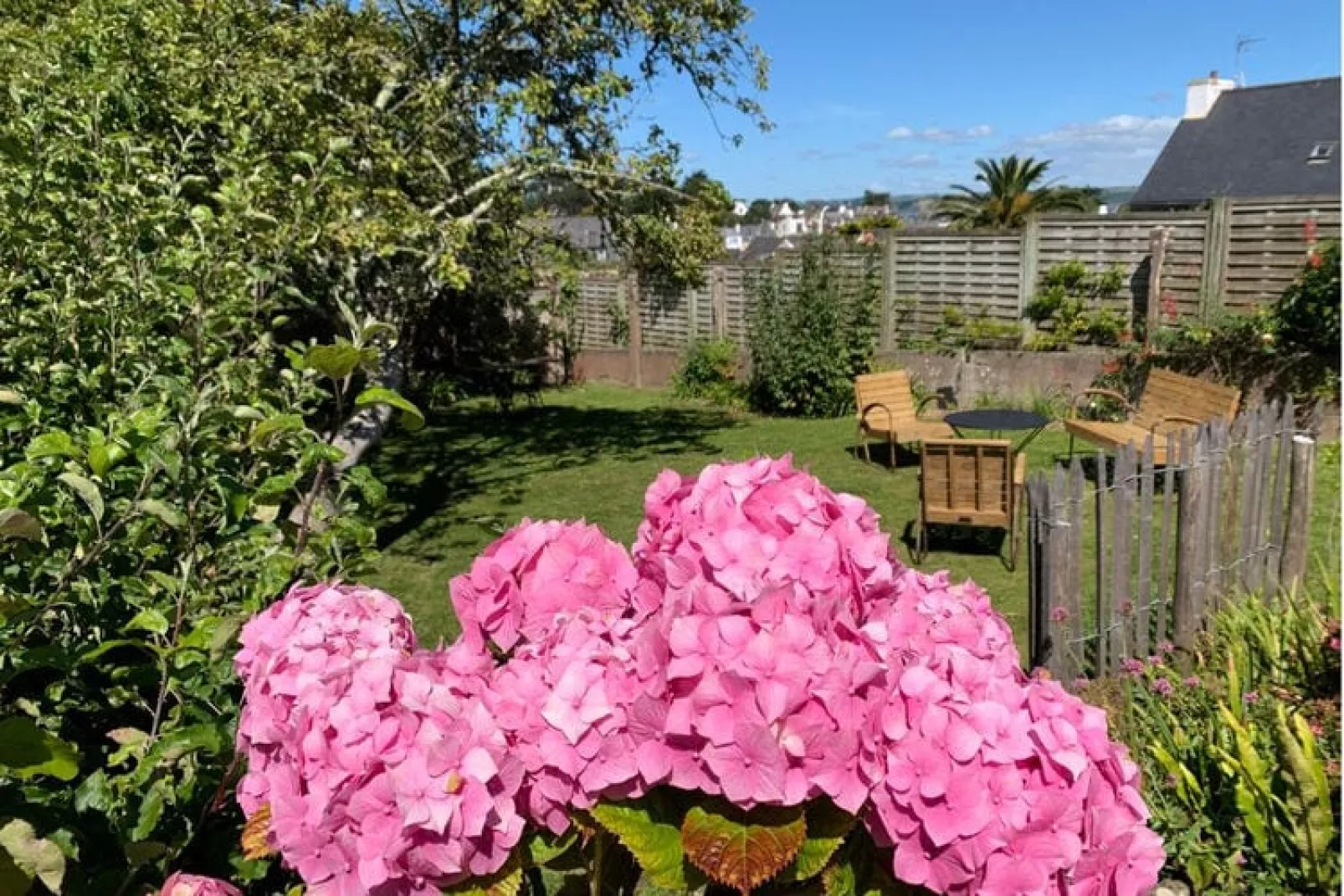 Holiday home Locquirec-Garten Sommer