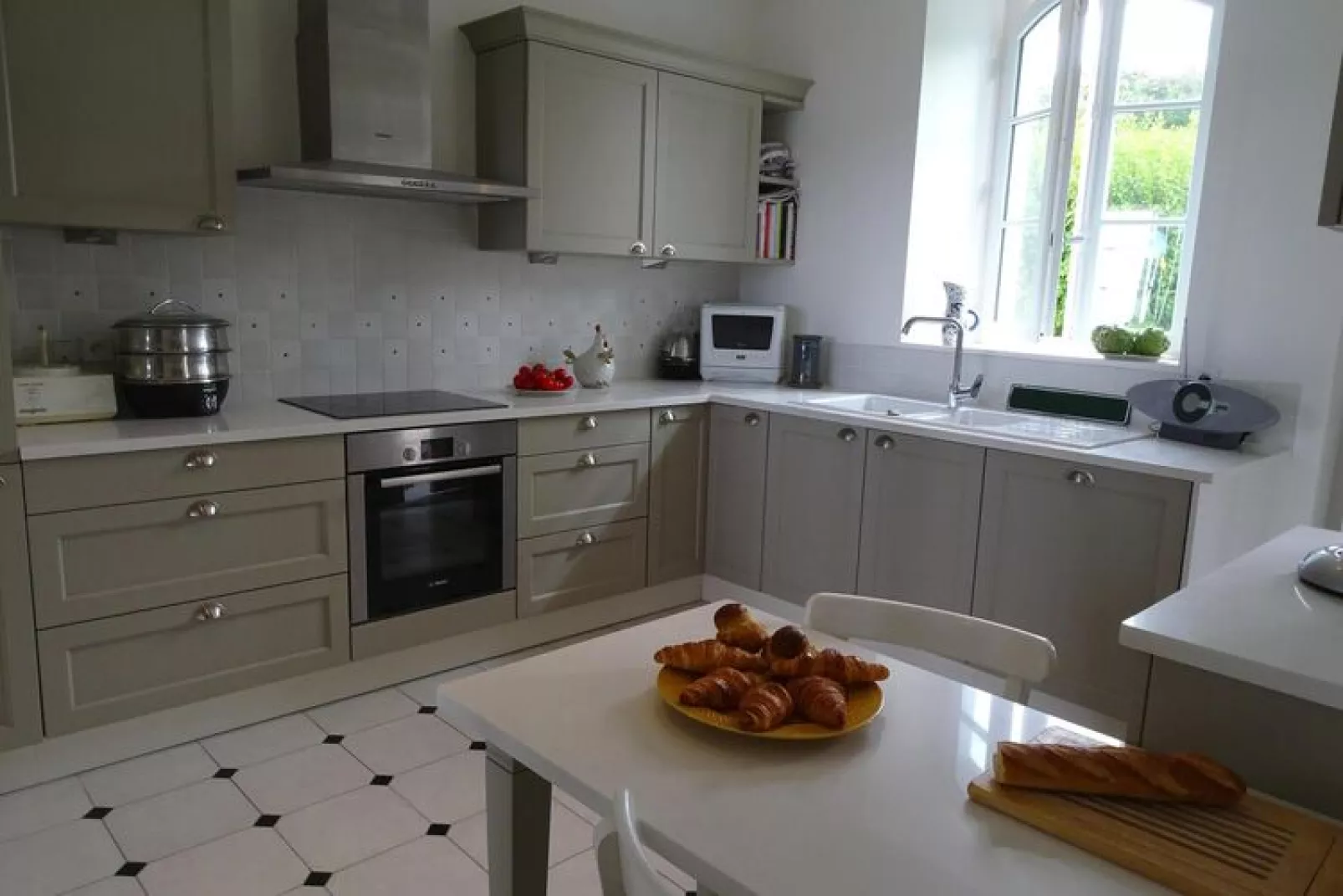 Villa Plougasnou-Kitchen