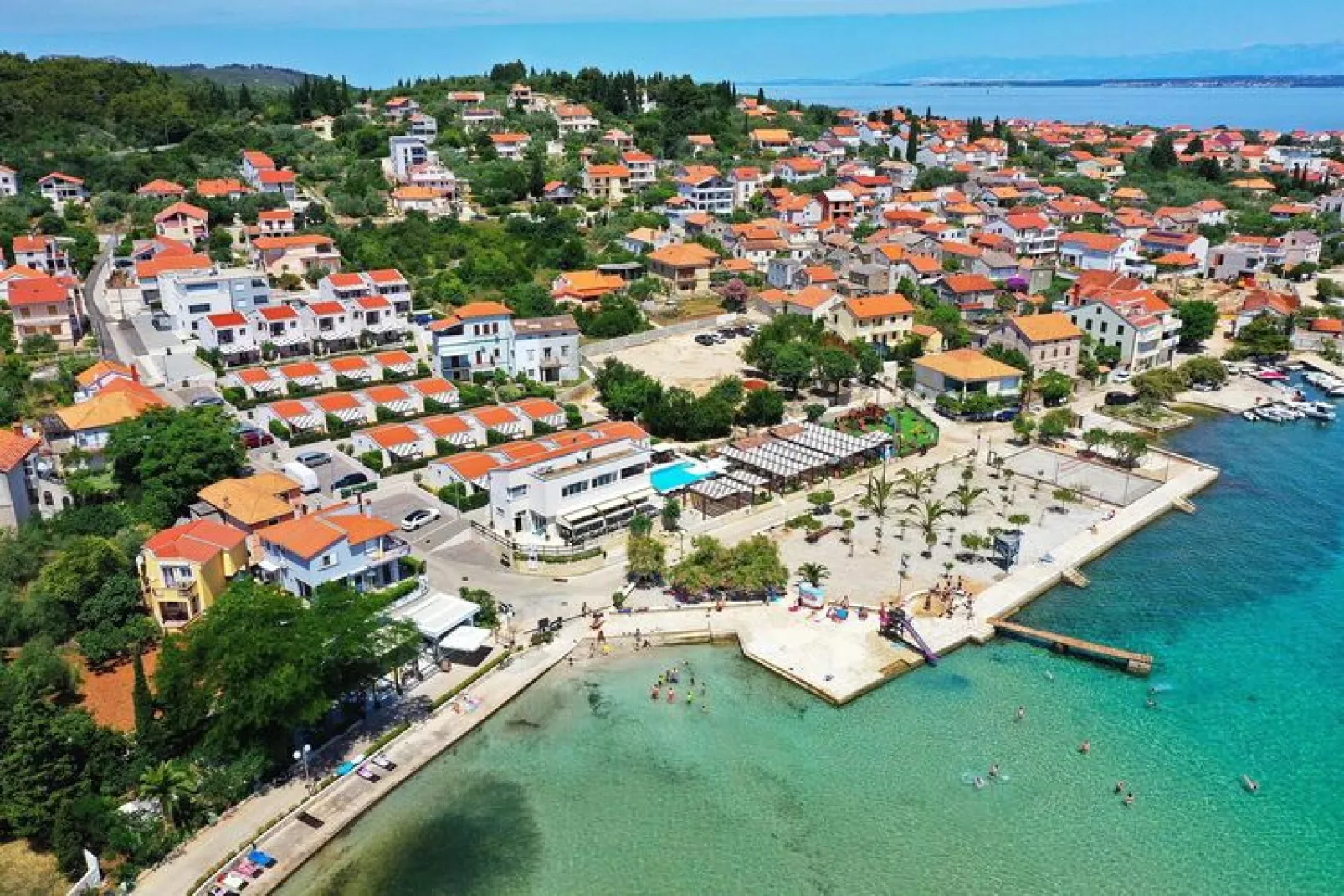 Holiday resort Vile Dalmacija, Preko-3-Raum-App., Classic 4+2, ca. 42 qm für 6 Pers.-Exterior summer