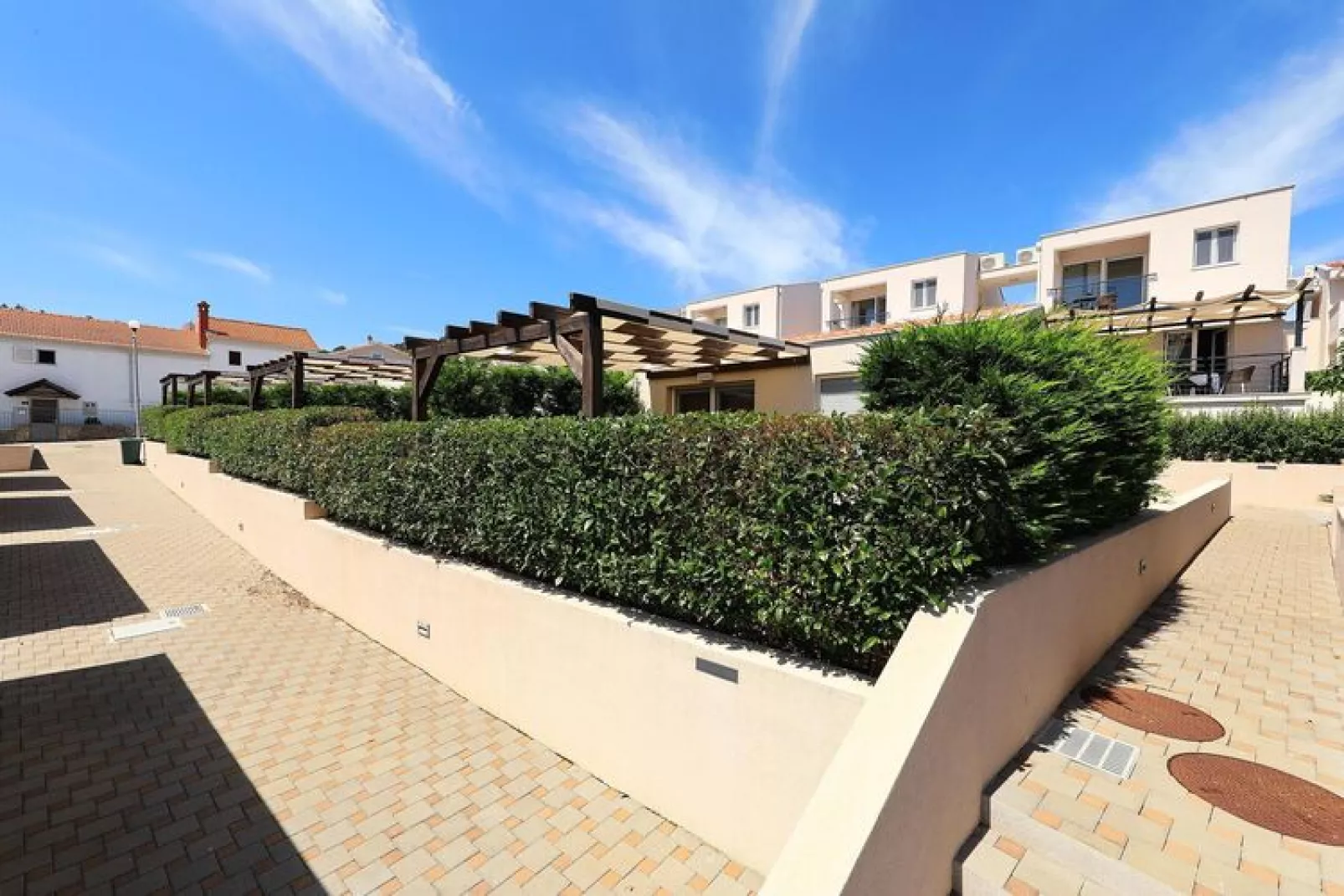 Holiday resort Vile Dalmacija, Preko-3-Raum-App., Classic 4+2, ca. 42 qm für 6 Pers.-Exterior summer