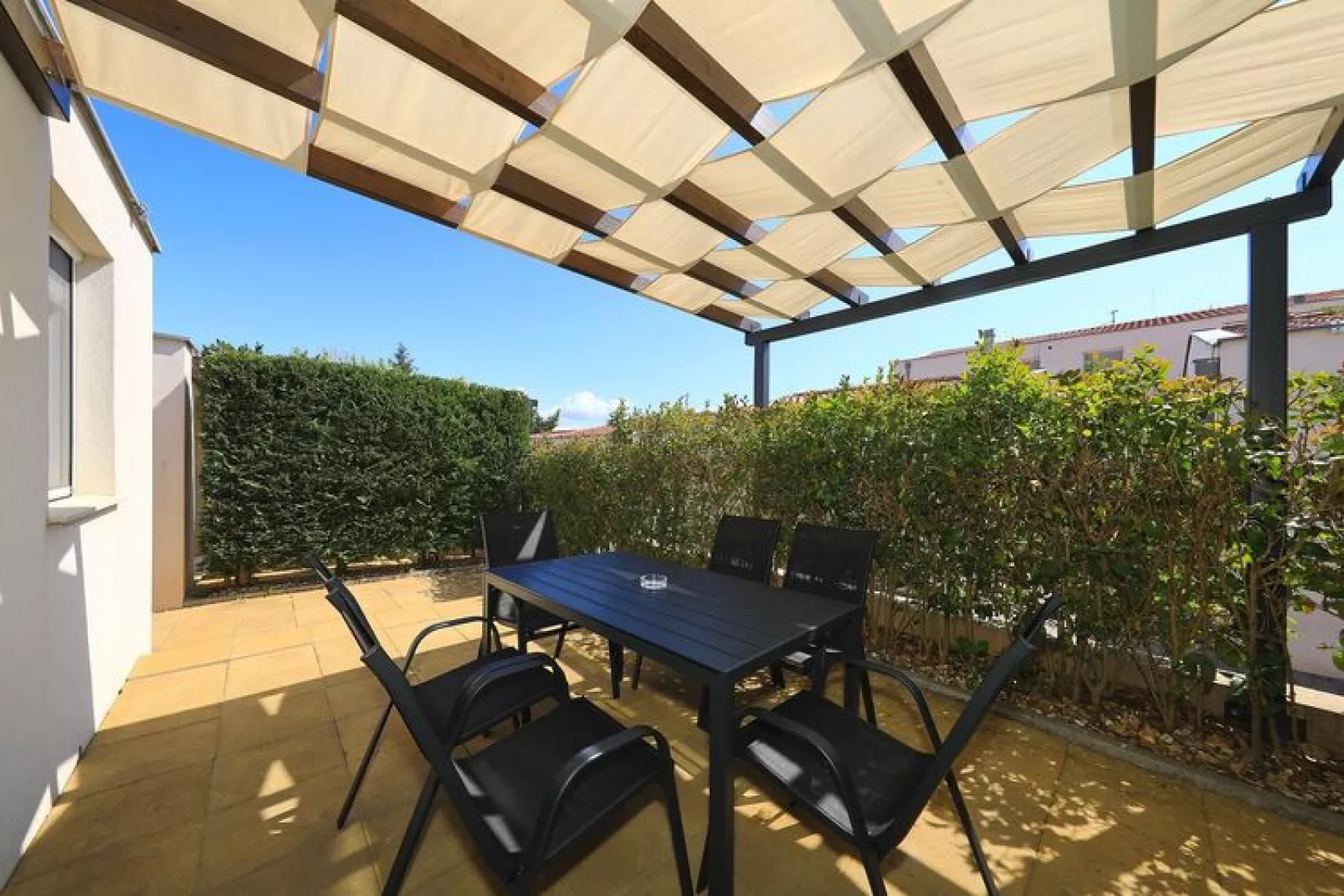 Holiday resort Vile Dalmacija, Preko-3-Raum-App., Classic 4+2, ca. 42 qm für 6 Pers.-Terrace balcony