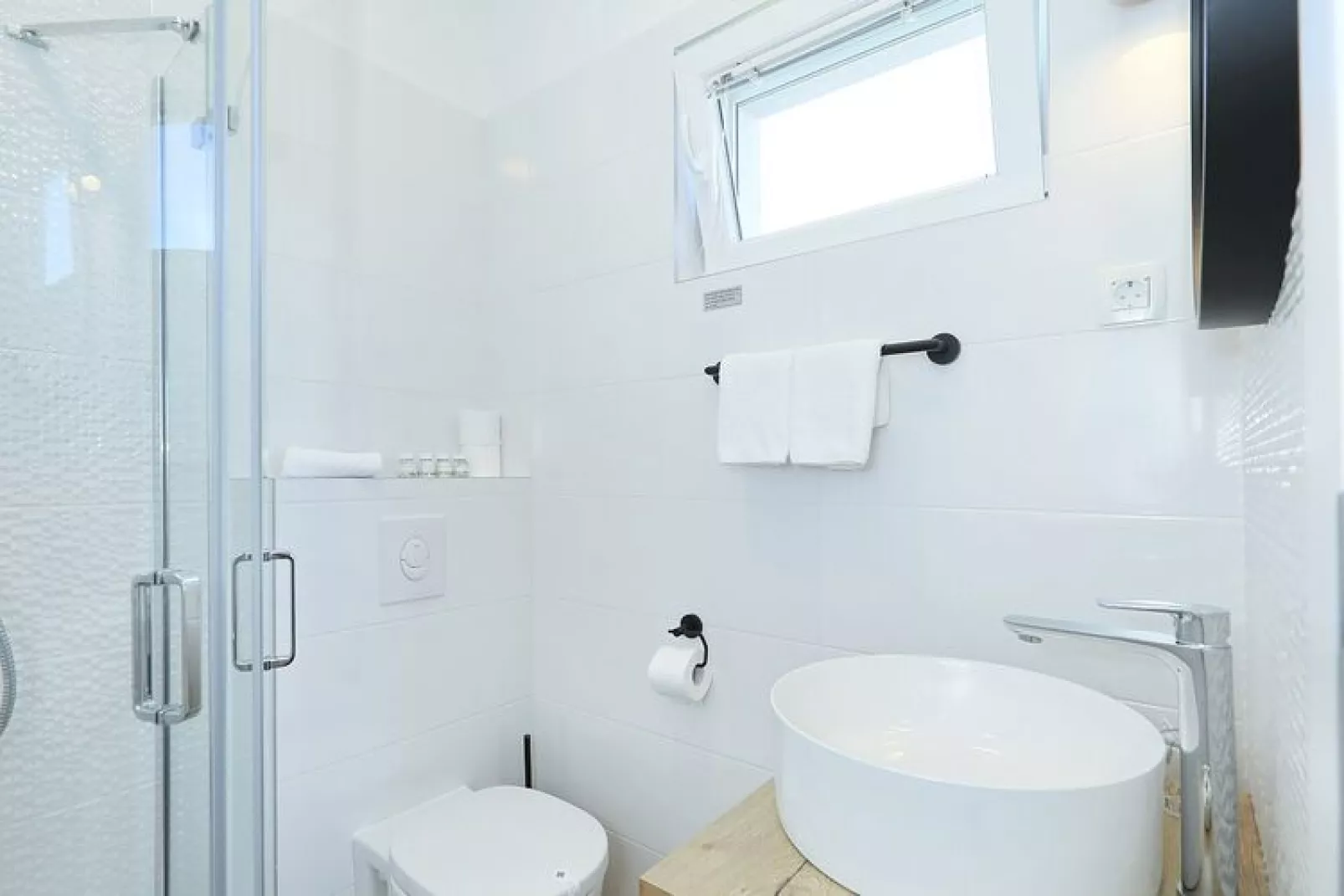 Holiday resort Vile Dalmacija, Preko-3-Raum-App., Superior 4, ca. 45 qm, für 4 Pers.-Bathroom