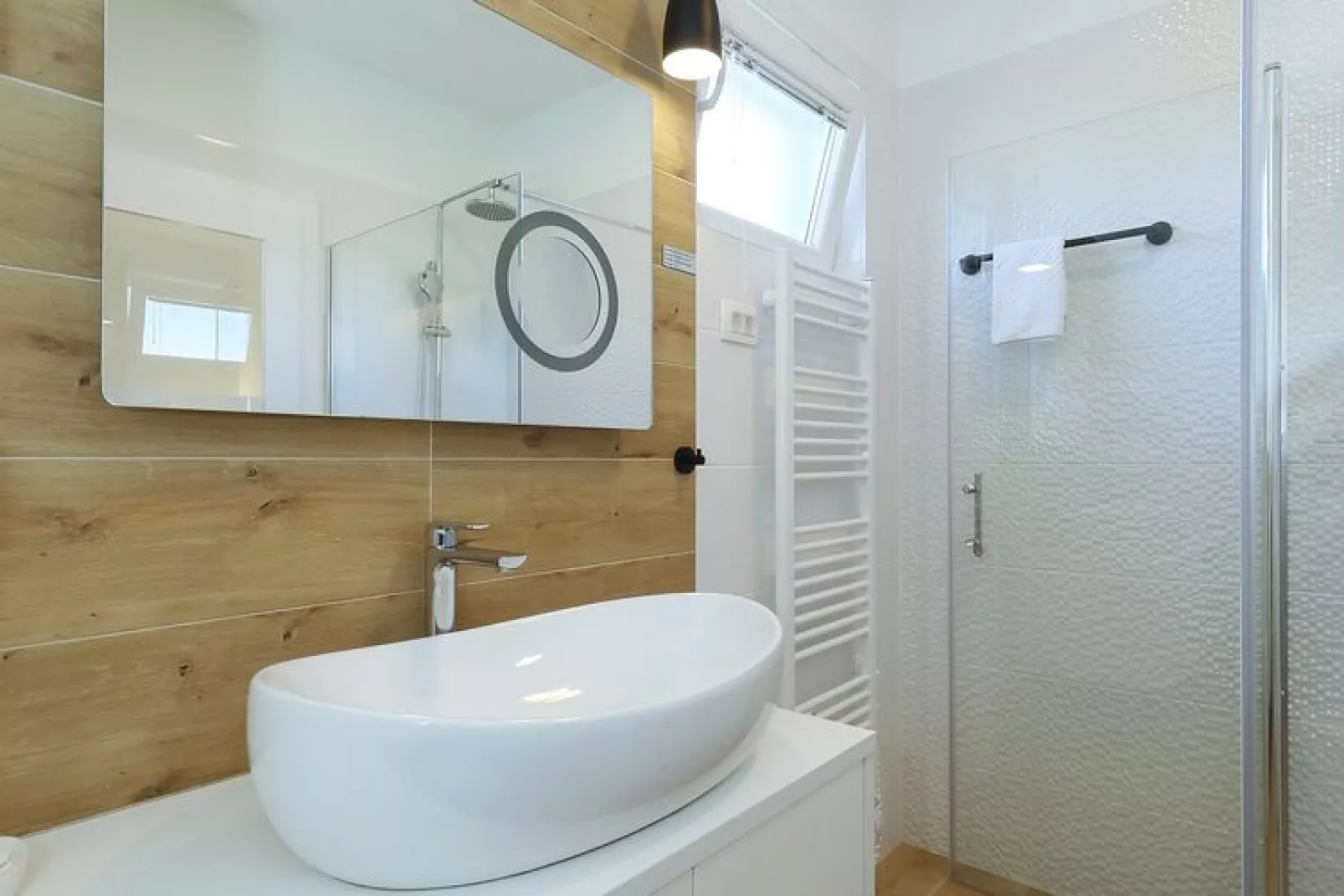Holiday resort Vile Dalmacija, Preko-3-Raum-App., Superior 4, ca. 45 qm, für 4 Pers.-Bathroom