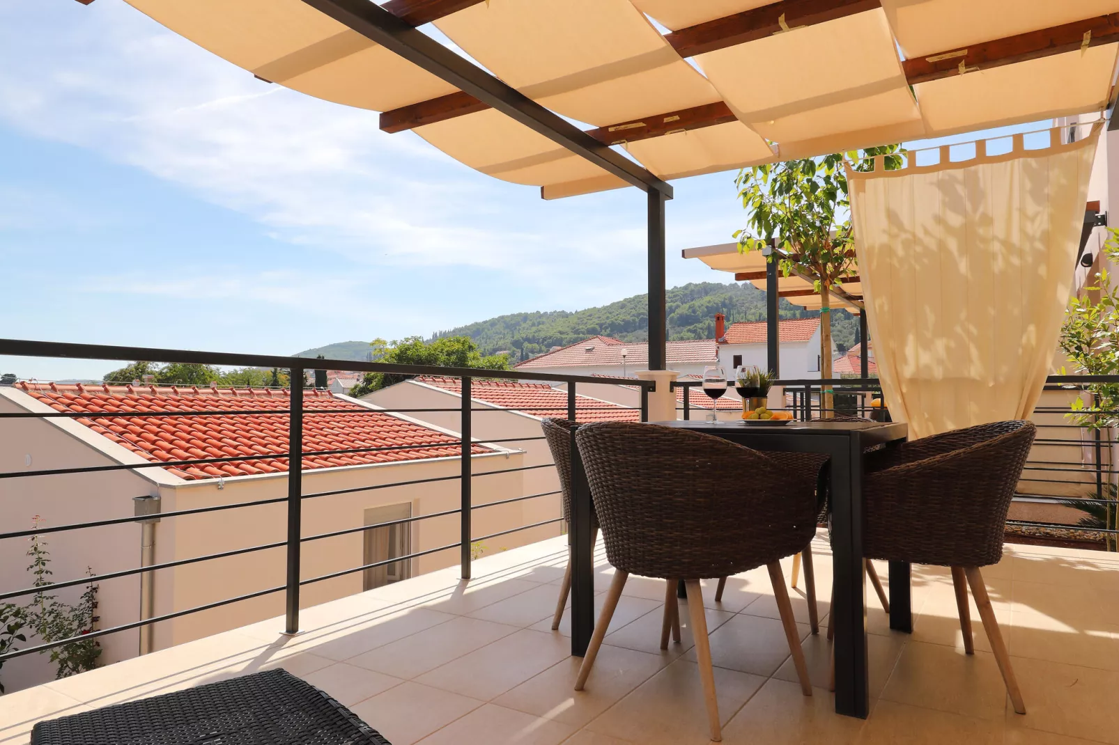 Holiday resort Vile Dalmacija, Preko-3-Raum-App., Superior 4, ca. 45 qm, für 4 Pers.-Terrace balcony