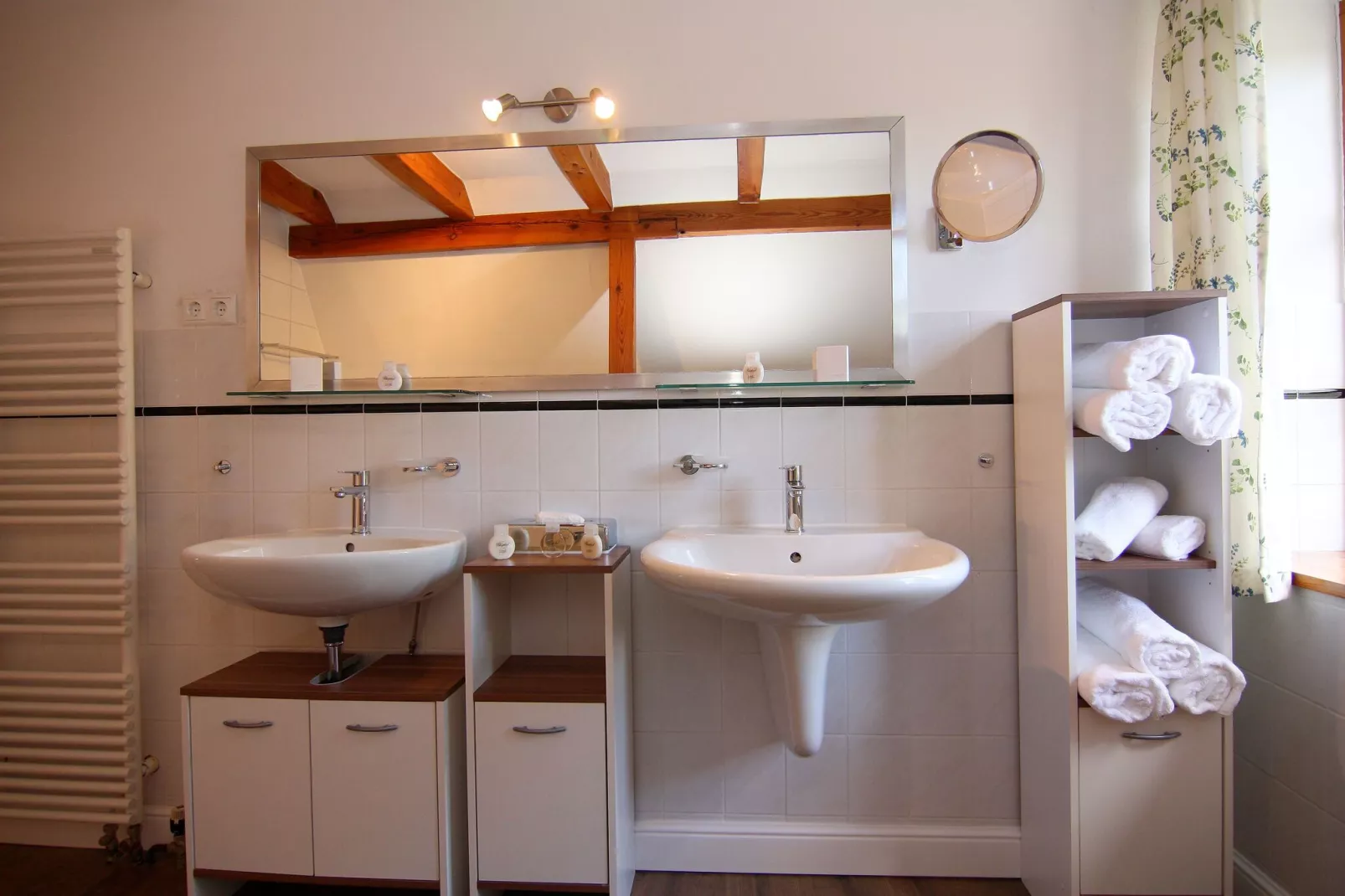 Haus Monika 200 qm / 7-8 Personen-Bathroom