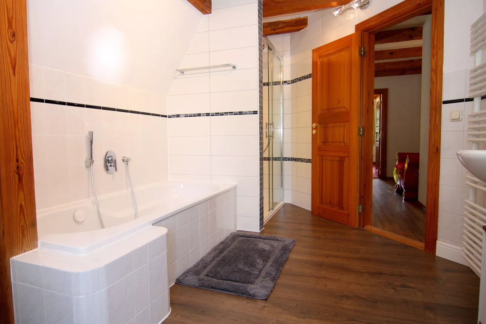 Haus Monika 200 qm / 7-8 Personen-Bathroom