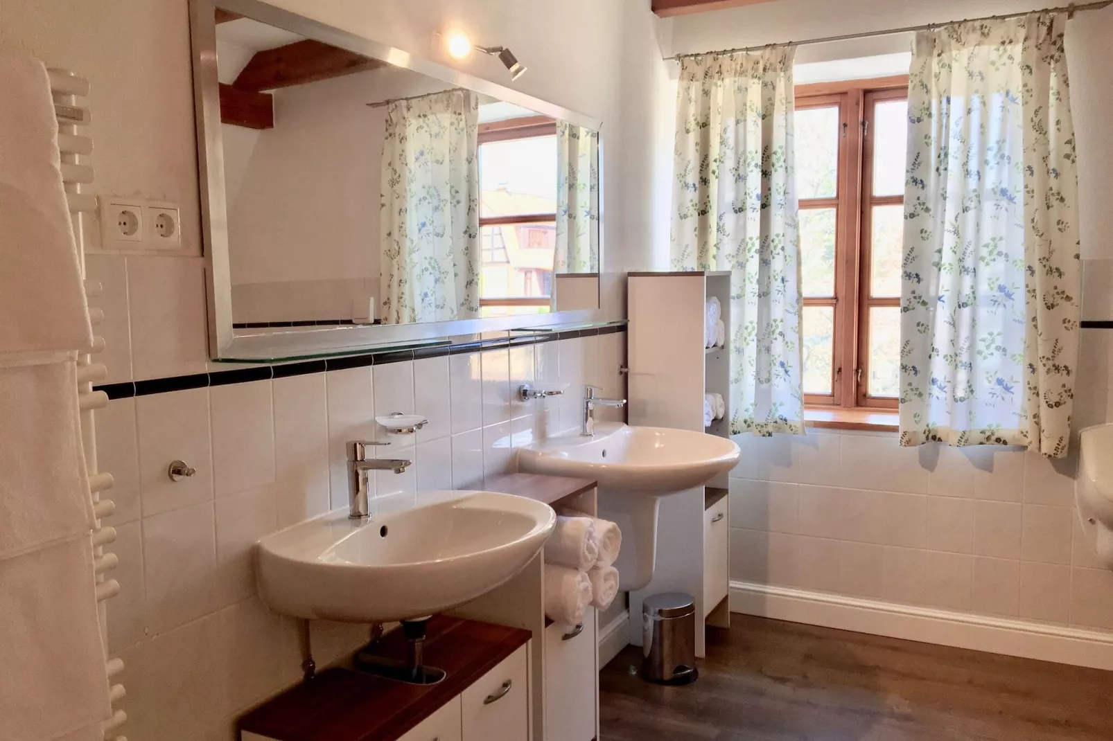 Haus Monika 200 qm / 7-8 Personen-Bathroom