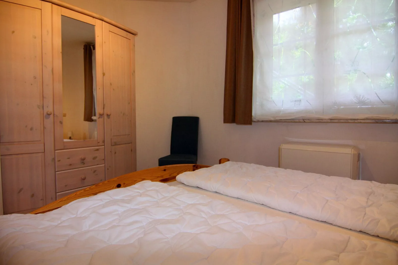 Ferienwohnung EG links Trassenheide-Schlafzimmer