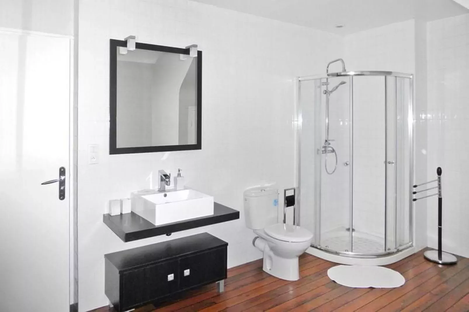 Holiday home in Perros-Guirec-Bathroom