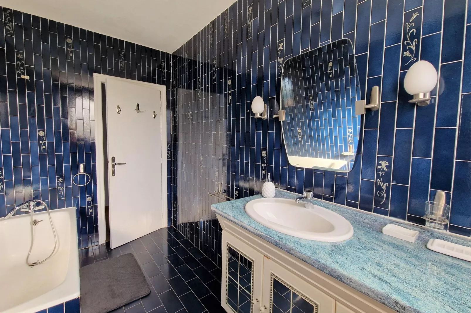 Holiday home in Perros-Guirec-Bathroom