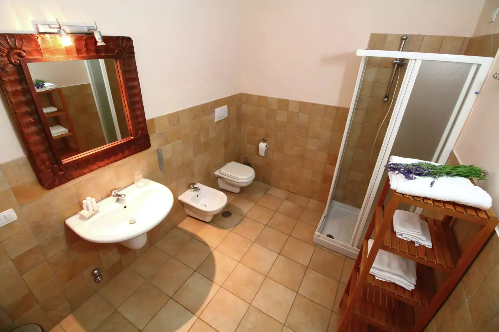 Lentisco-Bathroom