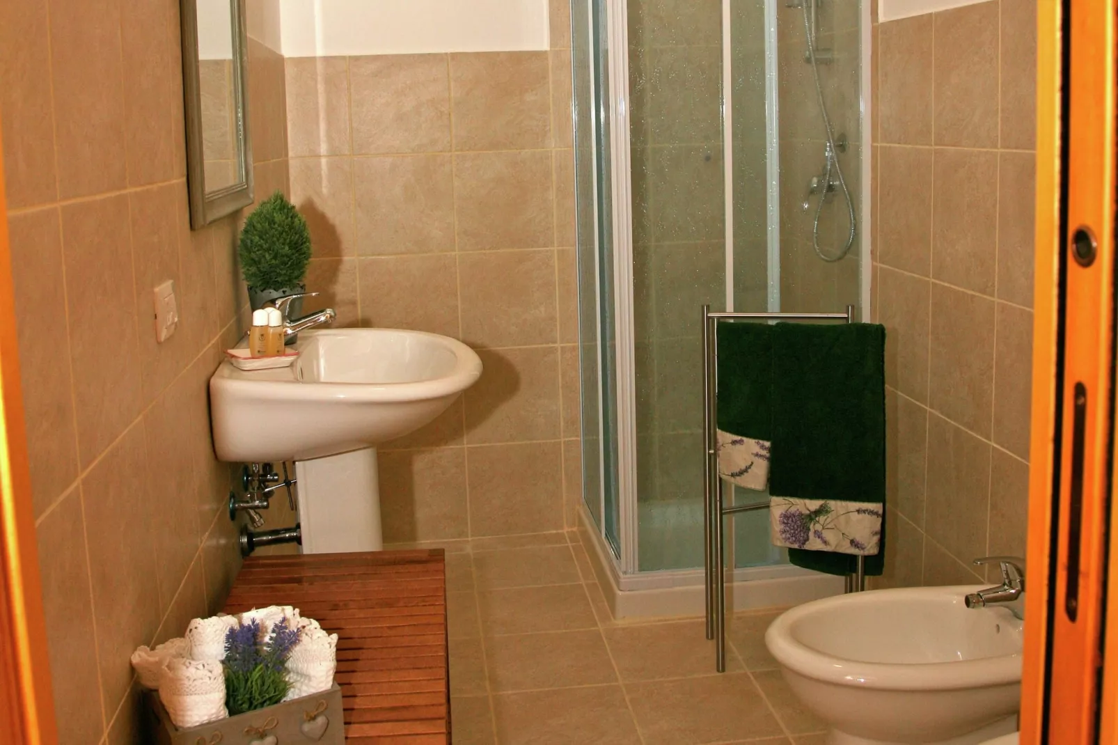 Lavanda-Bathroom