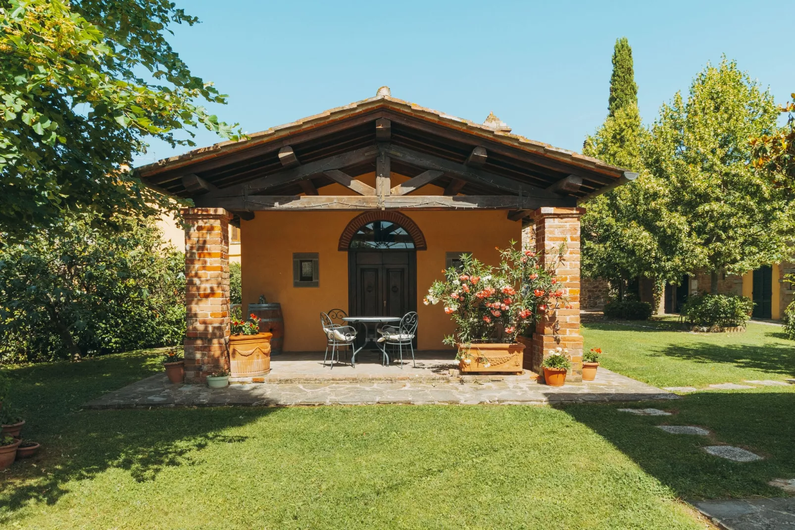 Chalet-Exterior summer