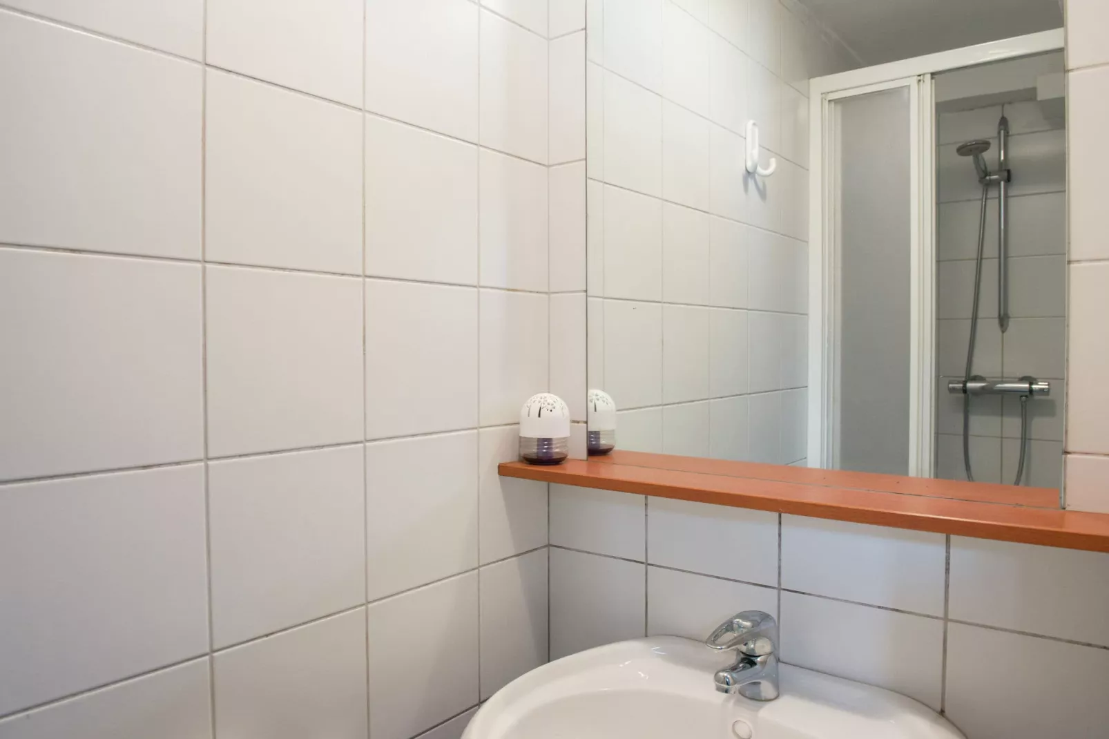 Les Terrasses-Bathroom