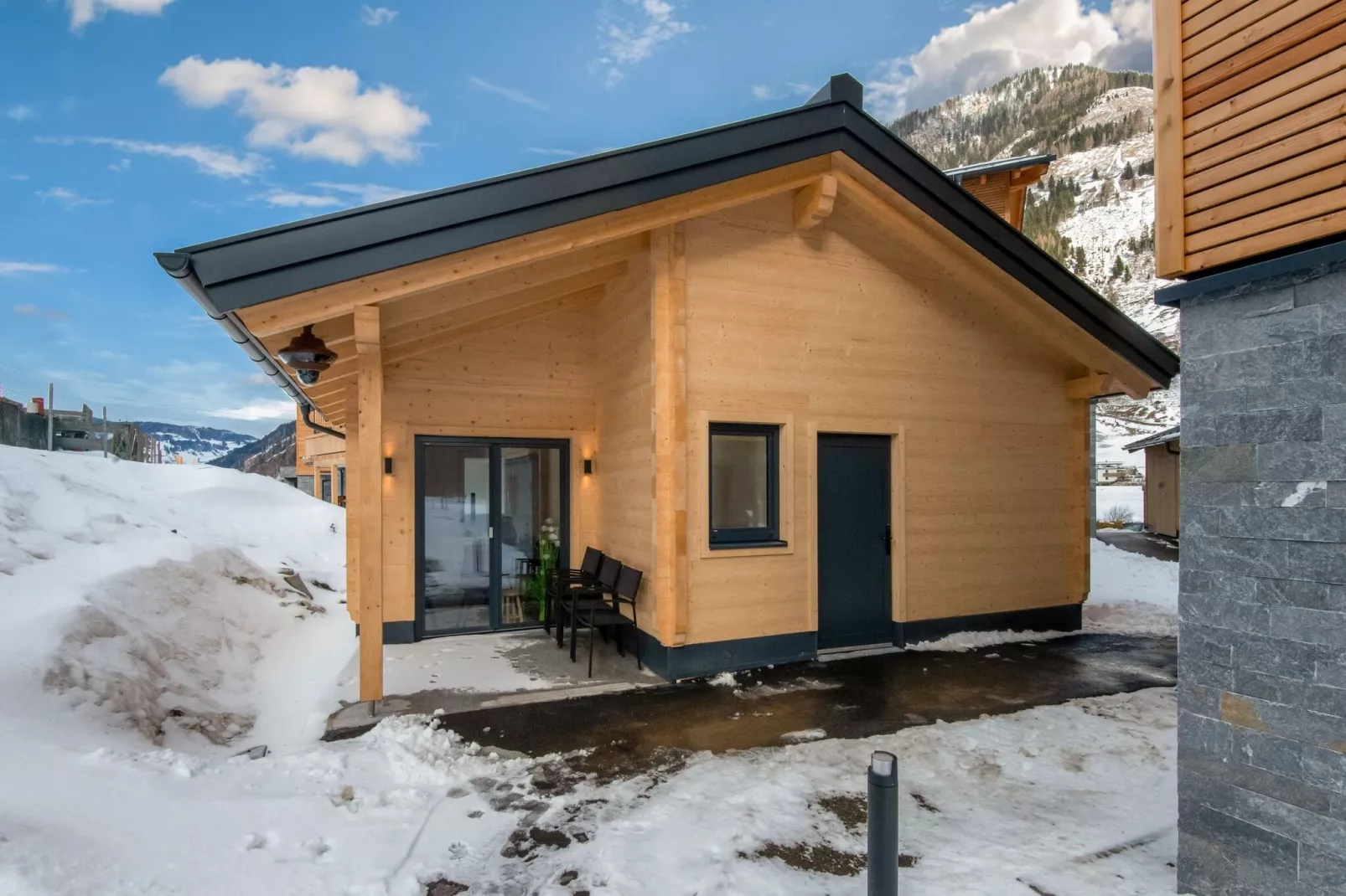Golden Lodges Type 75 - APP 6 pers-Exterior winter