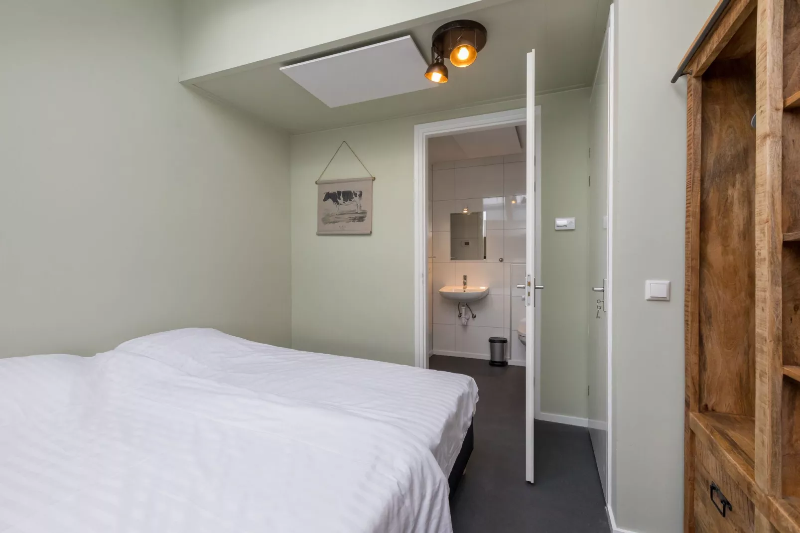 Vroondijk 2-Zeebloesempje-Bedroom
