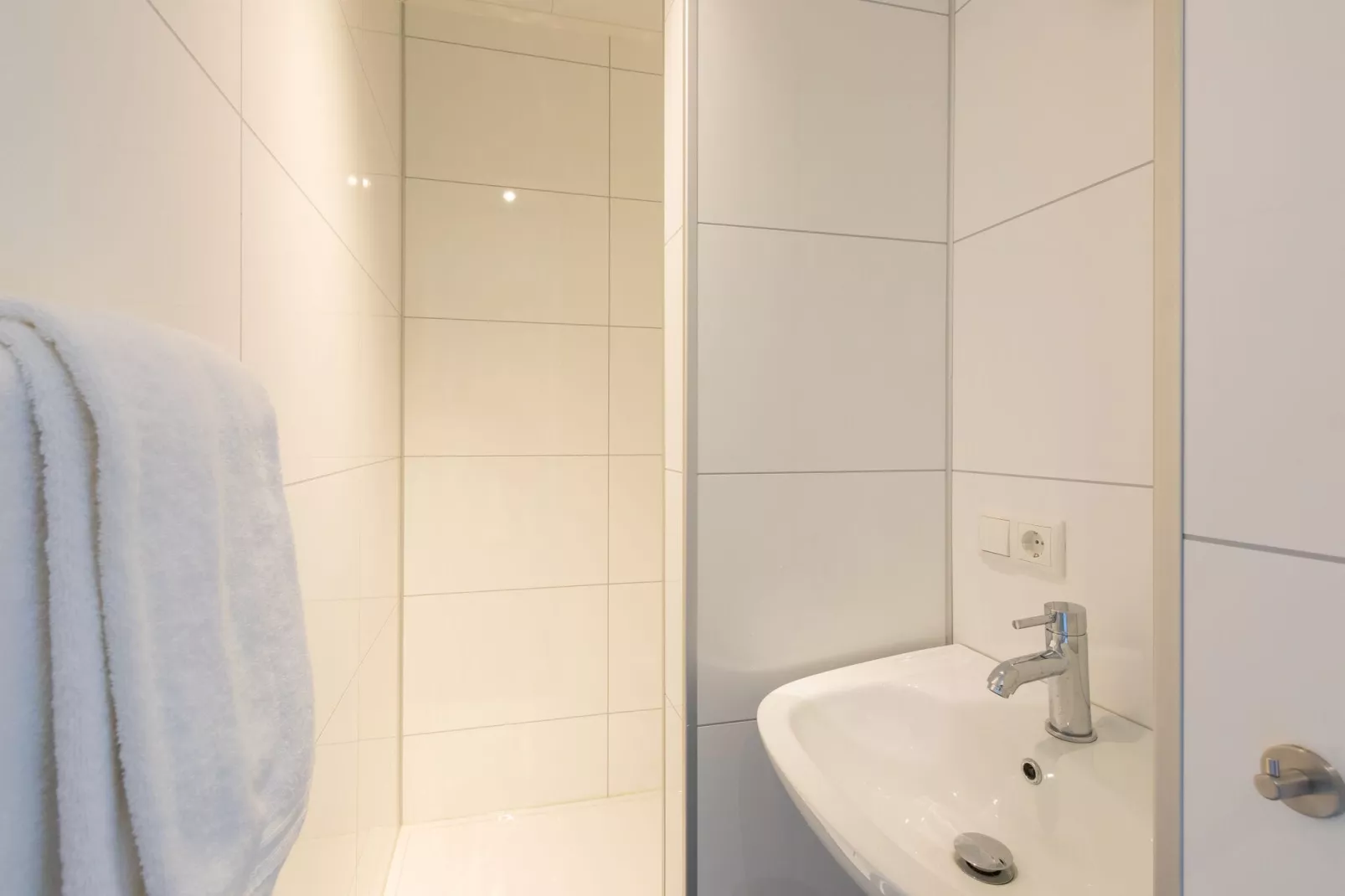 Vroondijk 2-Zeebloesempje-Bathroom