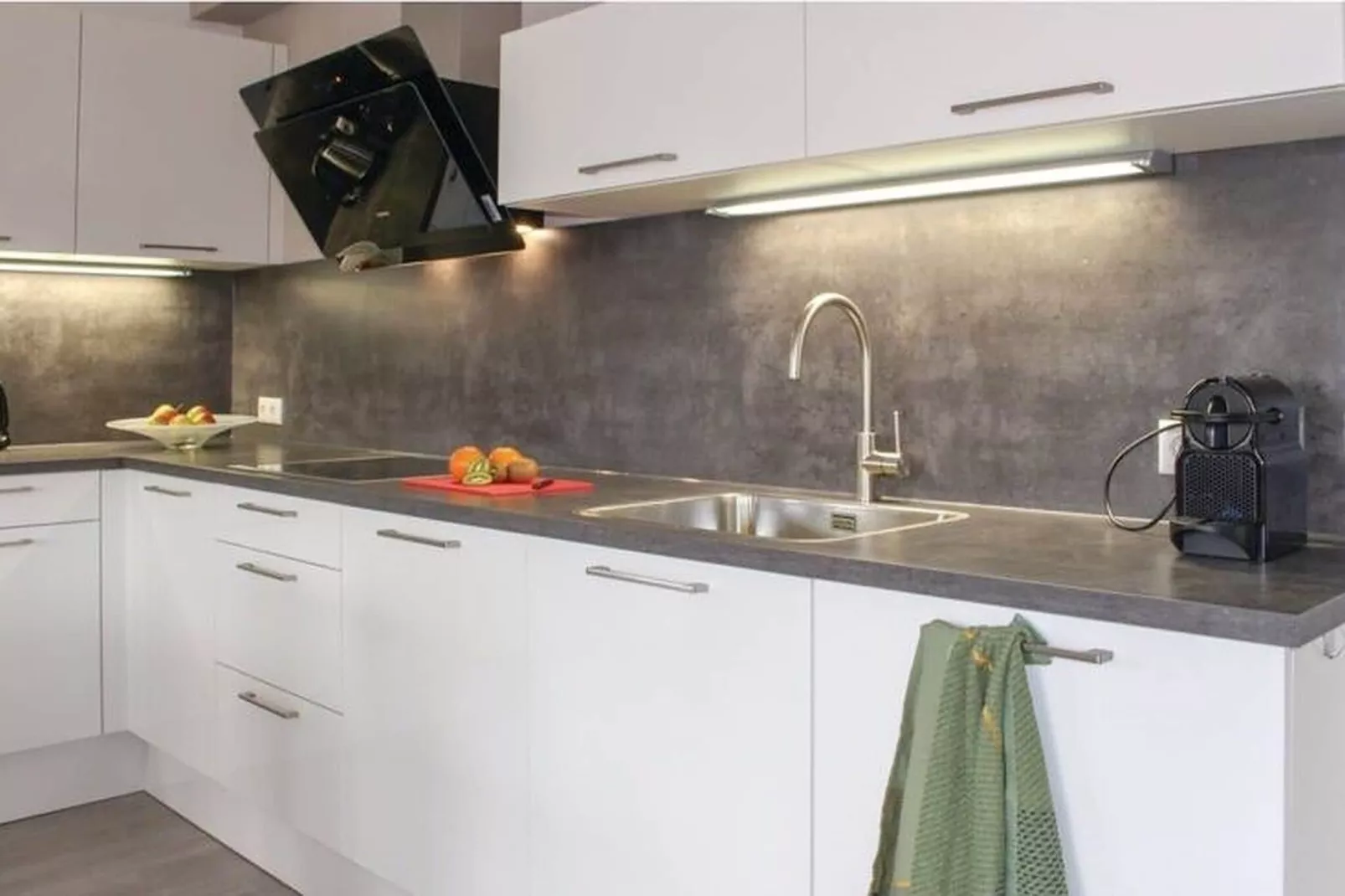 Recreatiepark Idskenhuizen 10-Kitchen