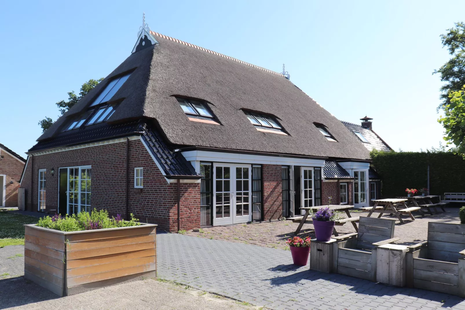 Heide State-Exterior summer