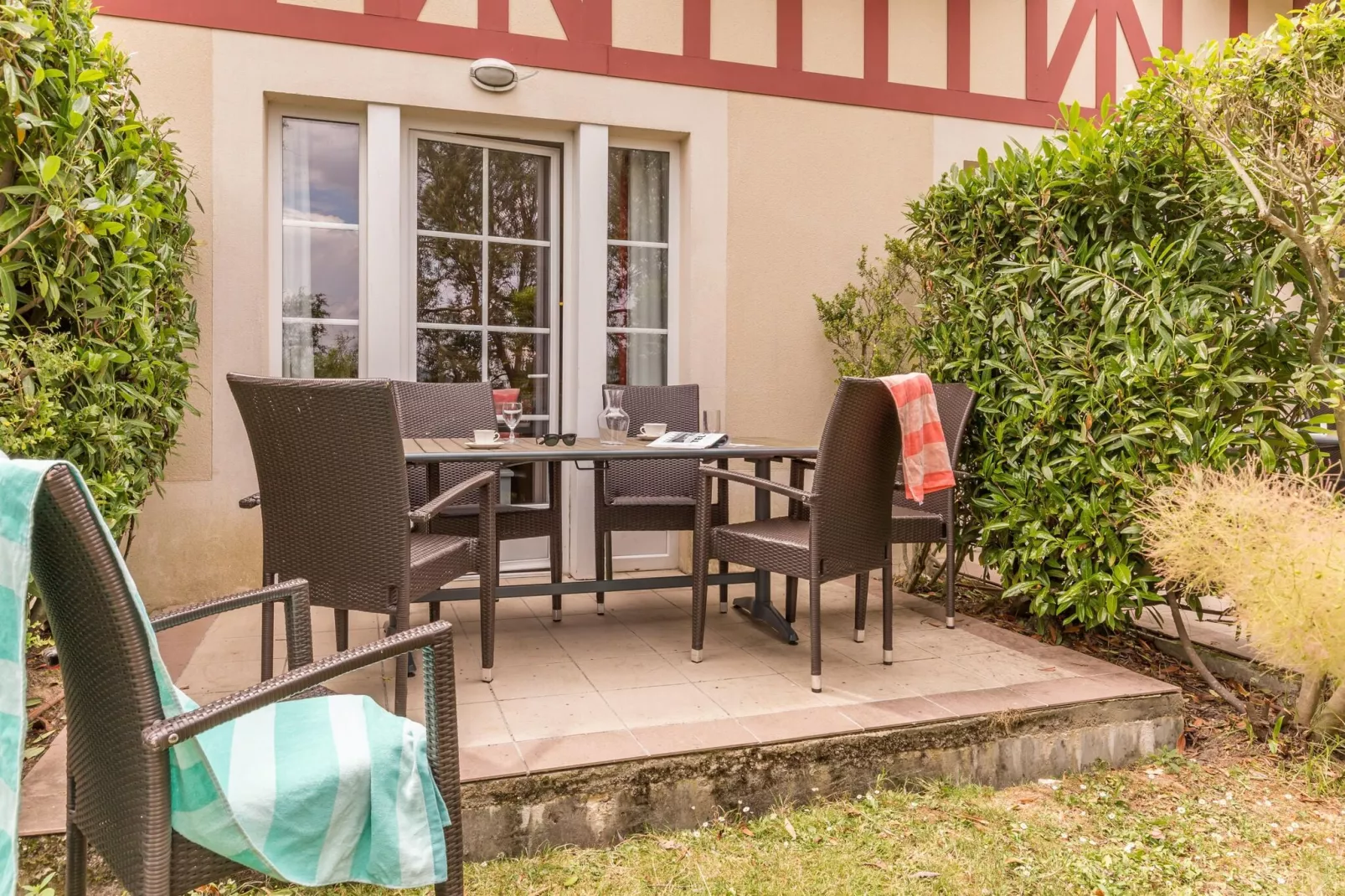 Residence & Spa Houlgate  M6 Standard House 6 p - 2 bedrooms duplex-Exterior summer