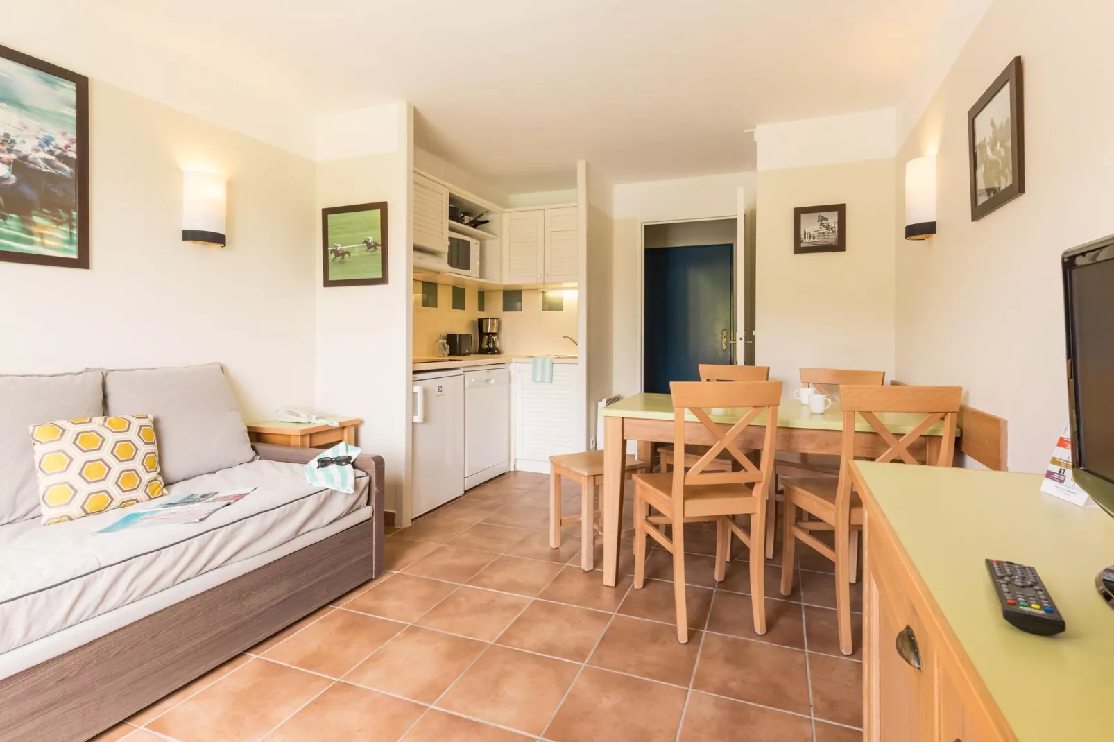 Holiday village Normandy Garden Branville - M5O Standard House 5 p - 1 bedroom - duplex-Salon