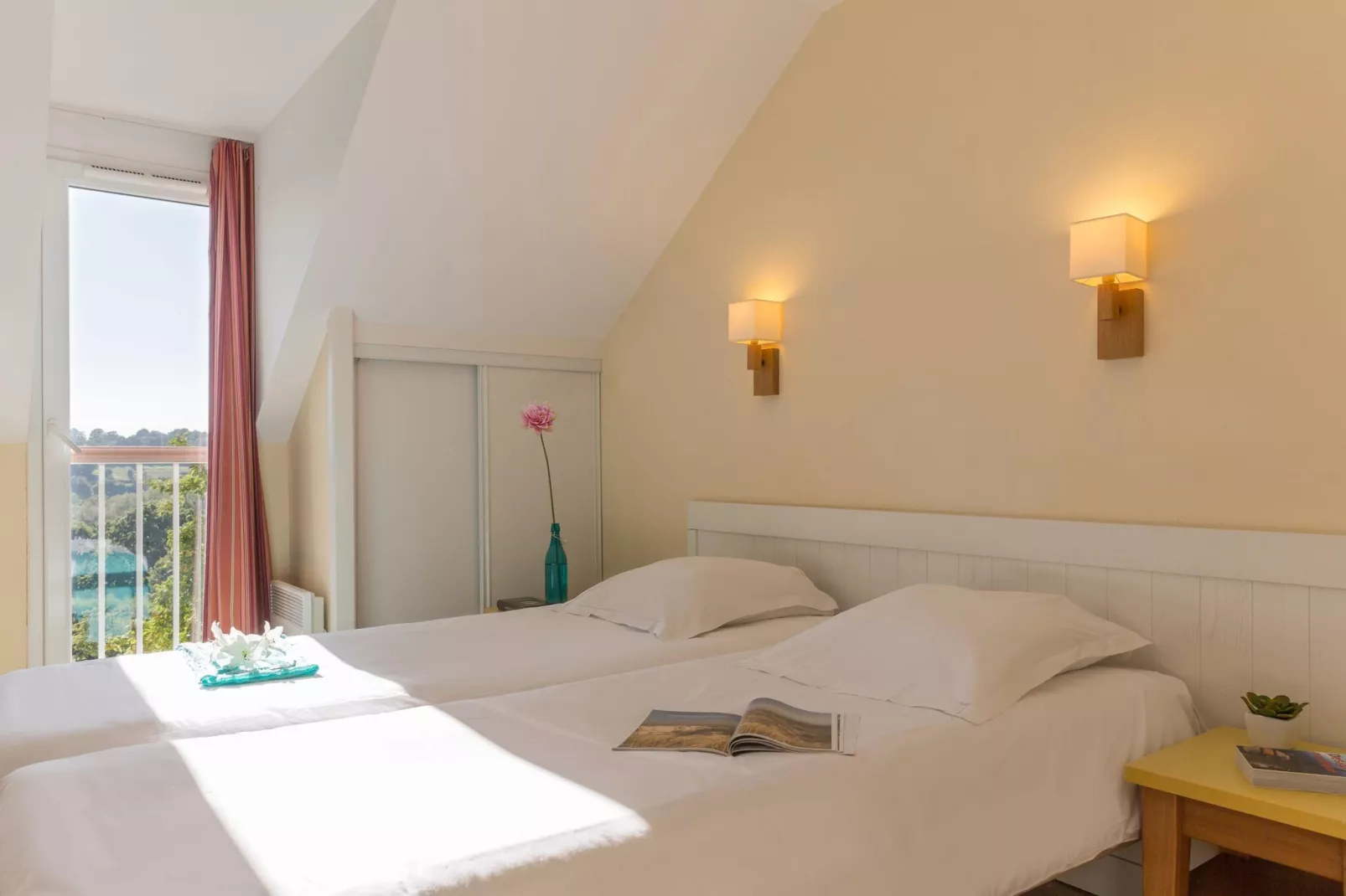 Holiday village Normandy Garden Branville - M5O Standard House 5 p - 1 bedroom - duplex-Chambre