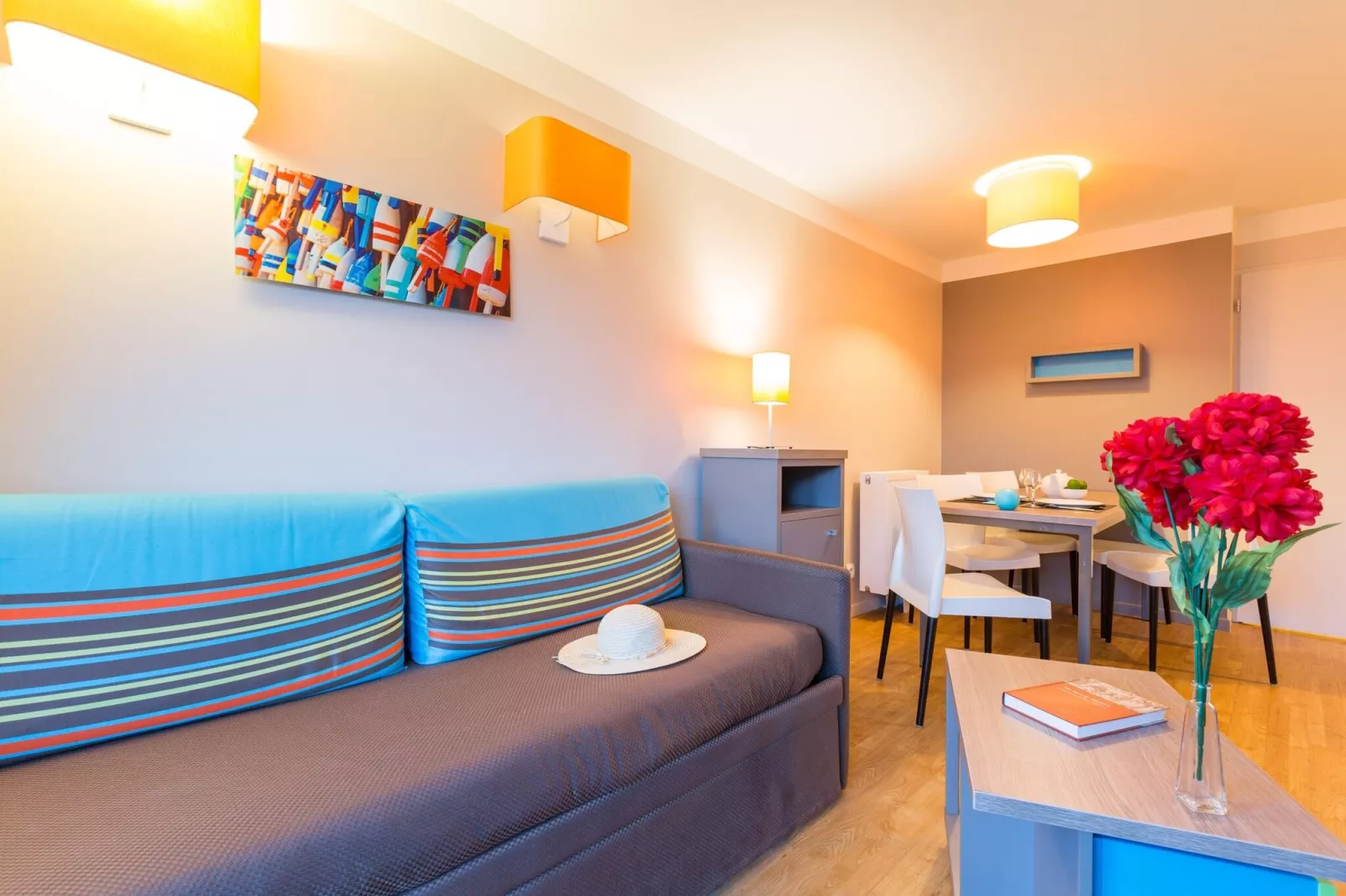 Residence Le Chant des Oiseaux Courseulles-sur-Mer - 36 Standard Apt 6 p - 2 bedrooms - terrasse ou balcon-Living room